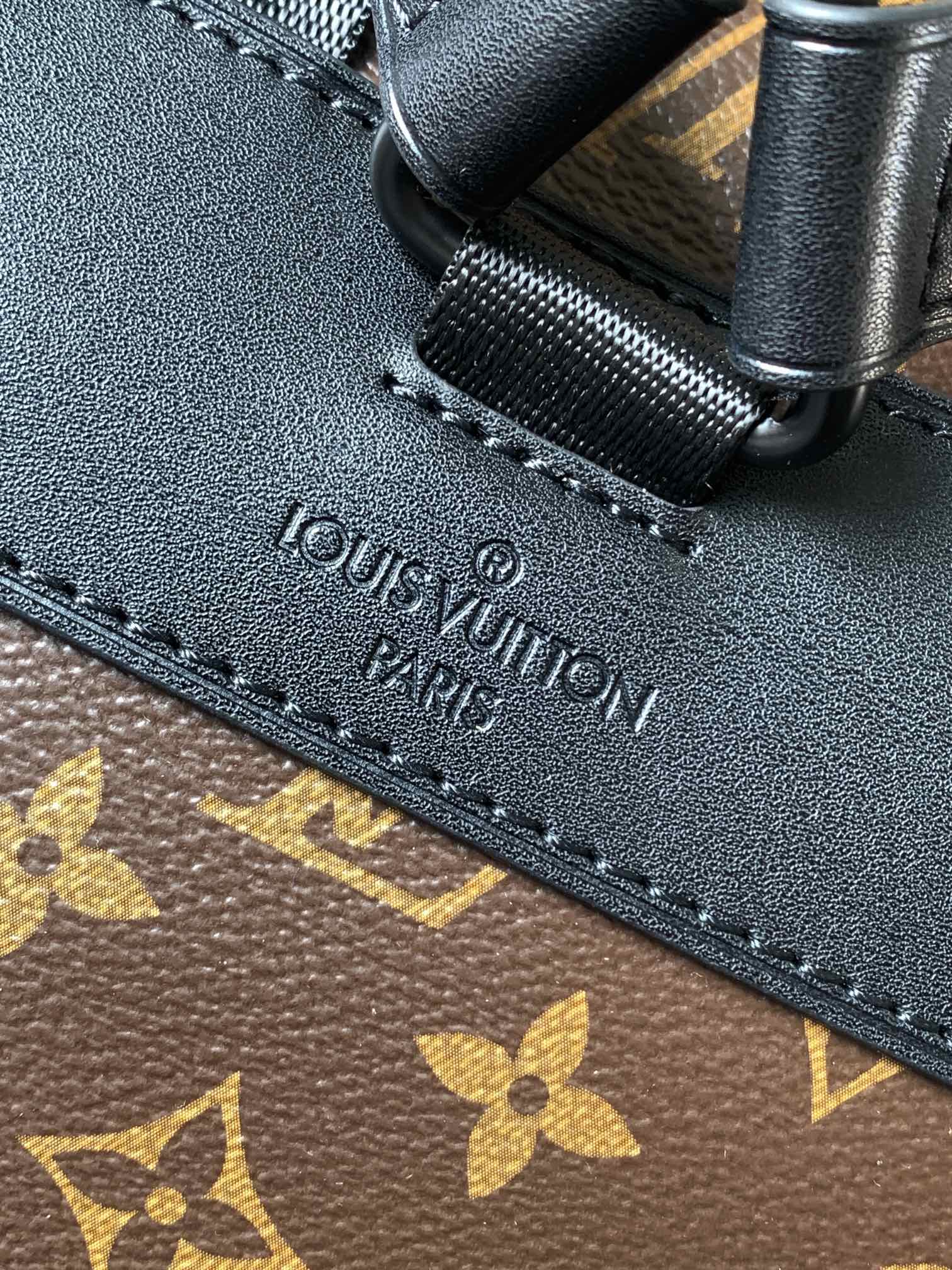 LV 25S CHRISTOPHER BACKPACK 44 IN BROWN AND BLACK CANVAS MONOGRAM
