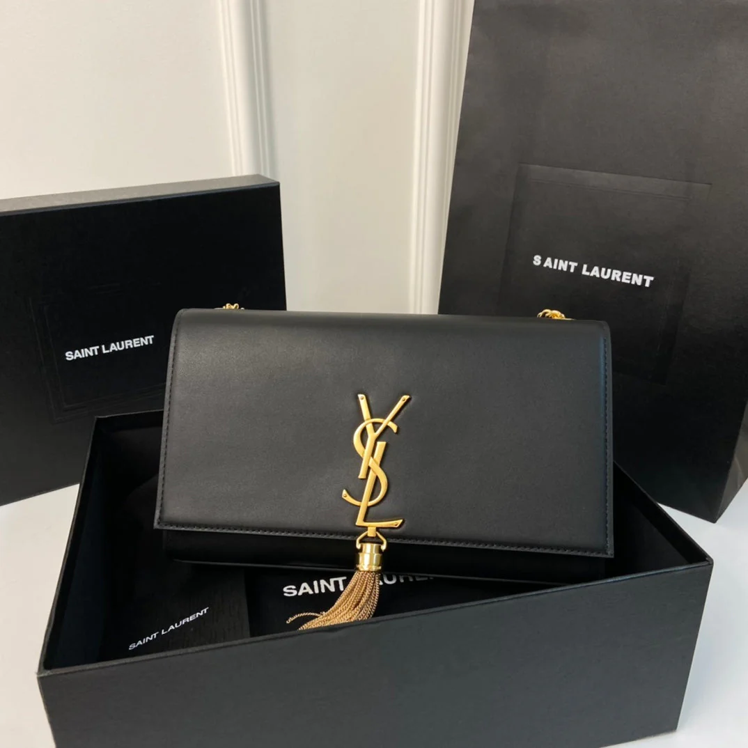 KATE TASSEL 24 BLACK CALFSKIN WITH GOLD LOGO