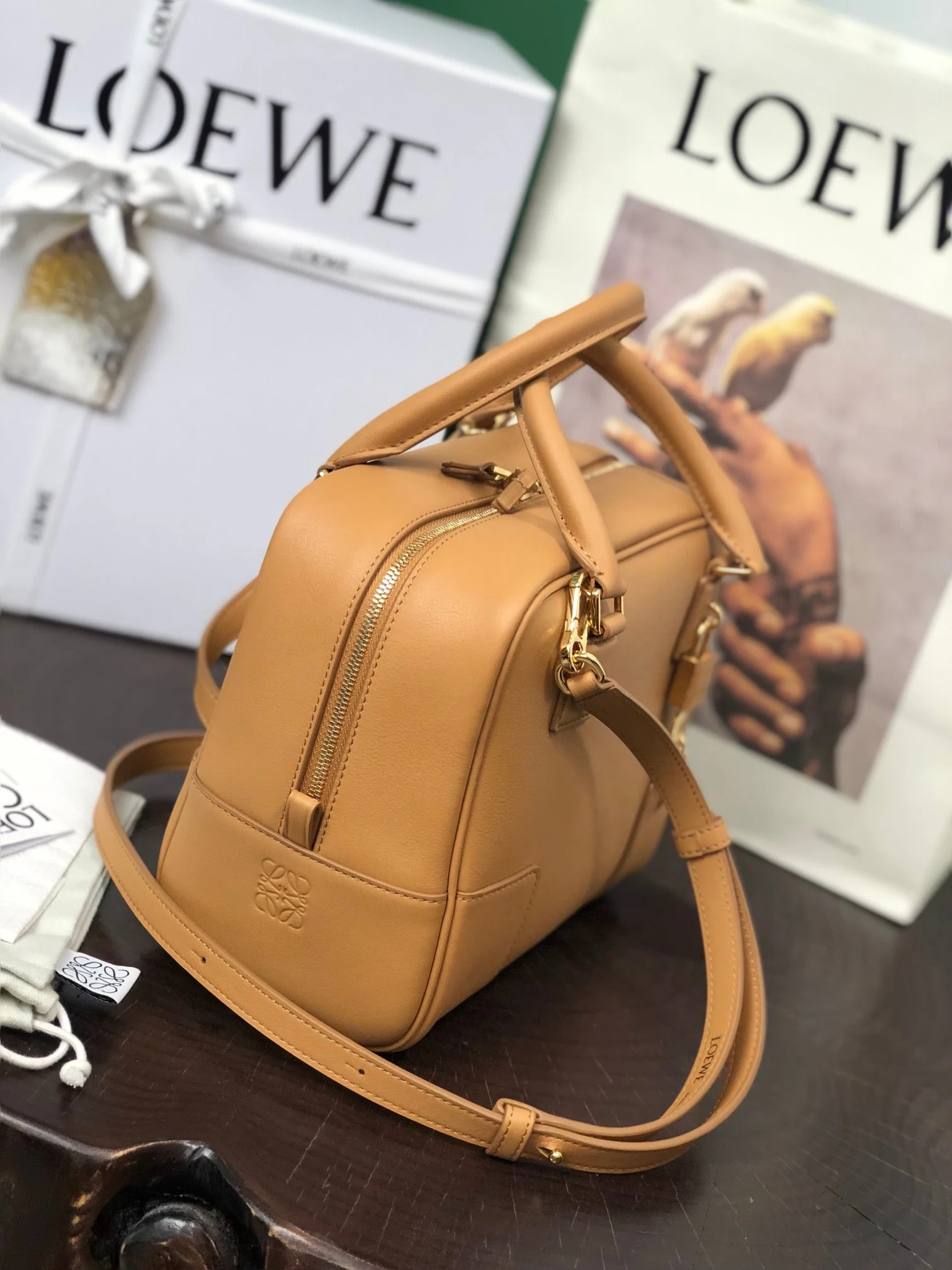 LOE AMAZONA 19 BAG IN WARM DESERT NAPPA CALFSKIN