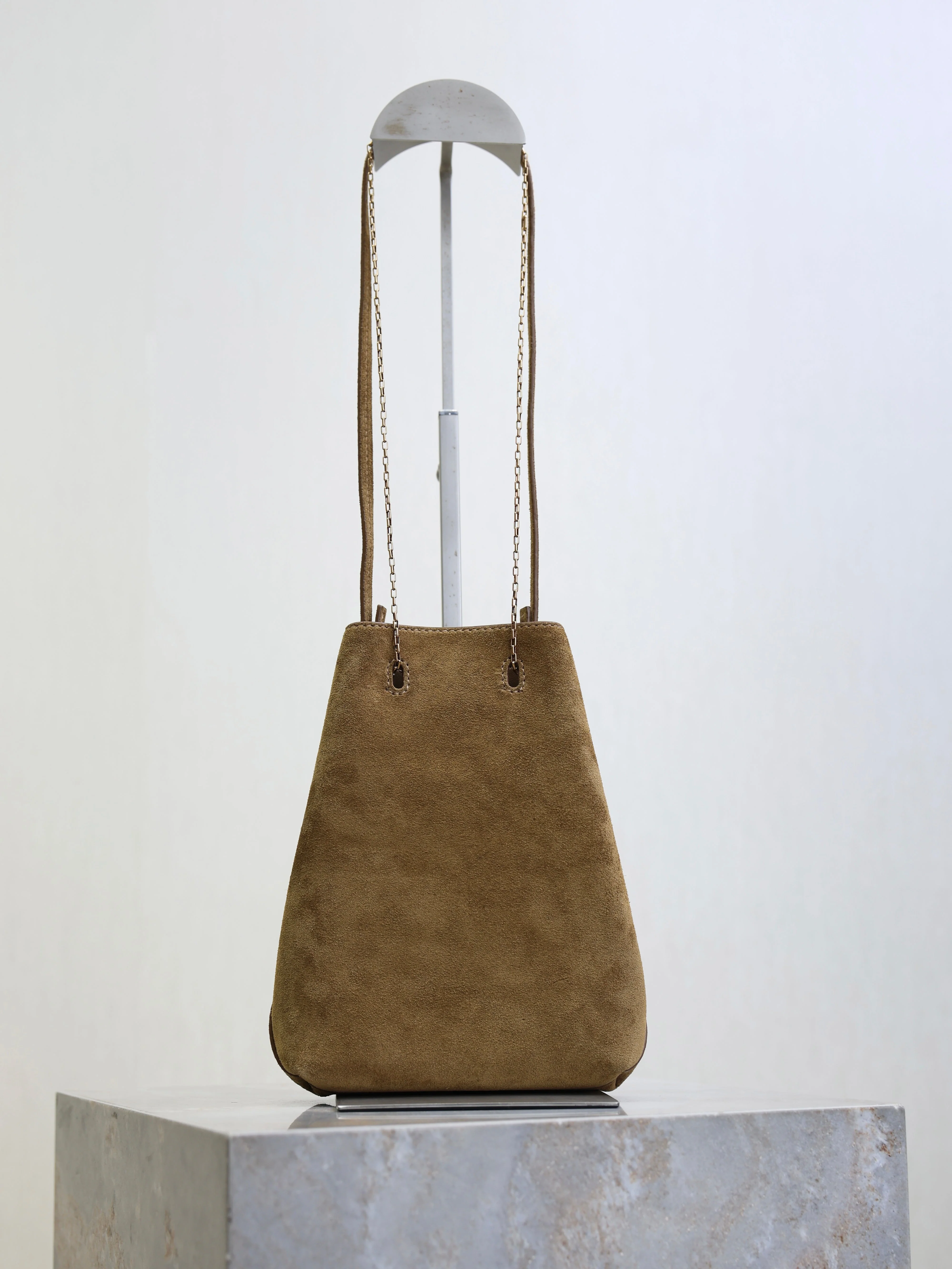 YSL 25S POCHON BAG 24 IN CARAMEL COGNAC SUEDE GOLD HARDWRE