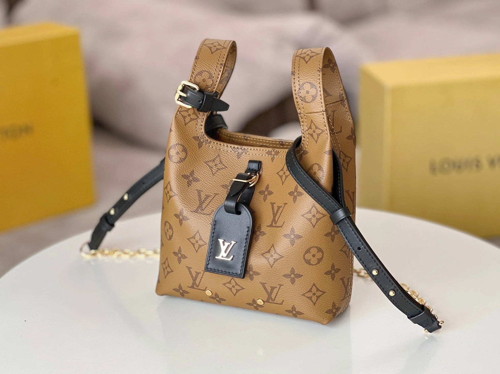 LV 25S ATLANTIS BB 17 IN CARAMEL BEIGE MONOGRAM COATED CANVAS LEATHER TRIM BLACK