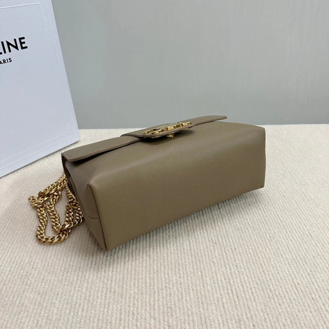 MEDIUM VICTOIRE BAG 25 IN SHADOW BROWN SUPPLE CALFSKIN GOLD HARDWARE