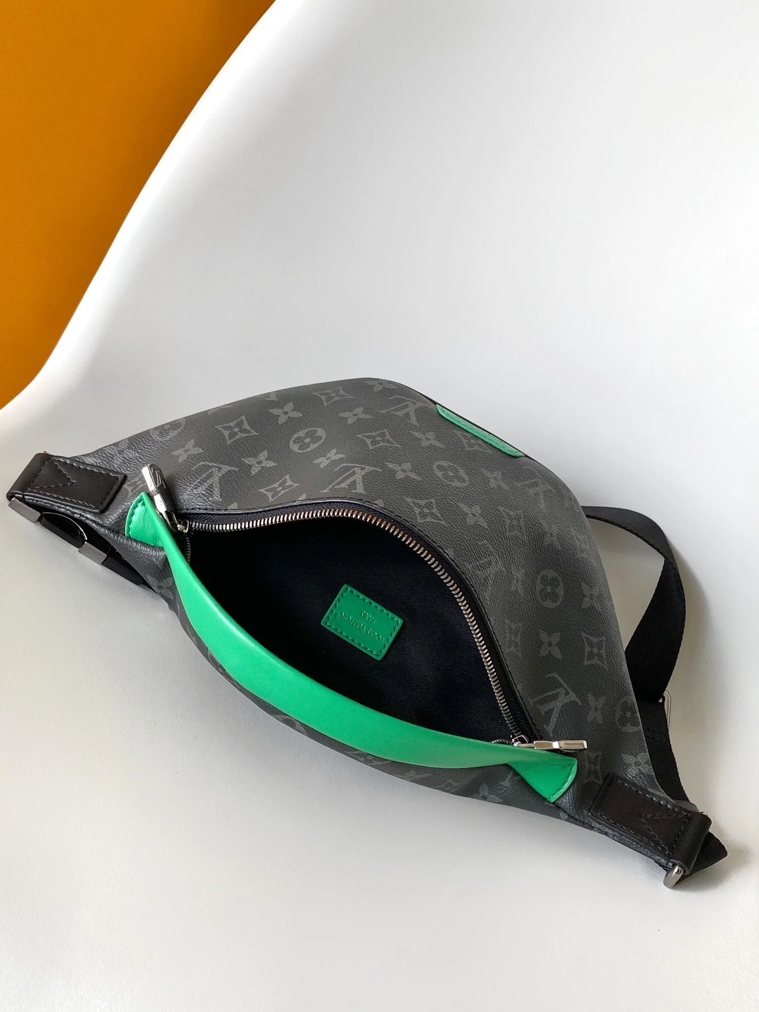 LV 25S DISCOVERY BUMBAG 44 IN BLACK NEON JADE MONOGRAM ECLIPSE CANVAS AND CALFSKIN