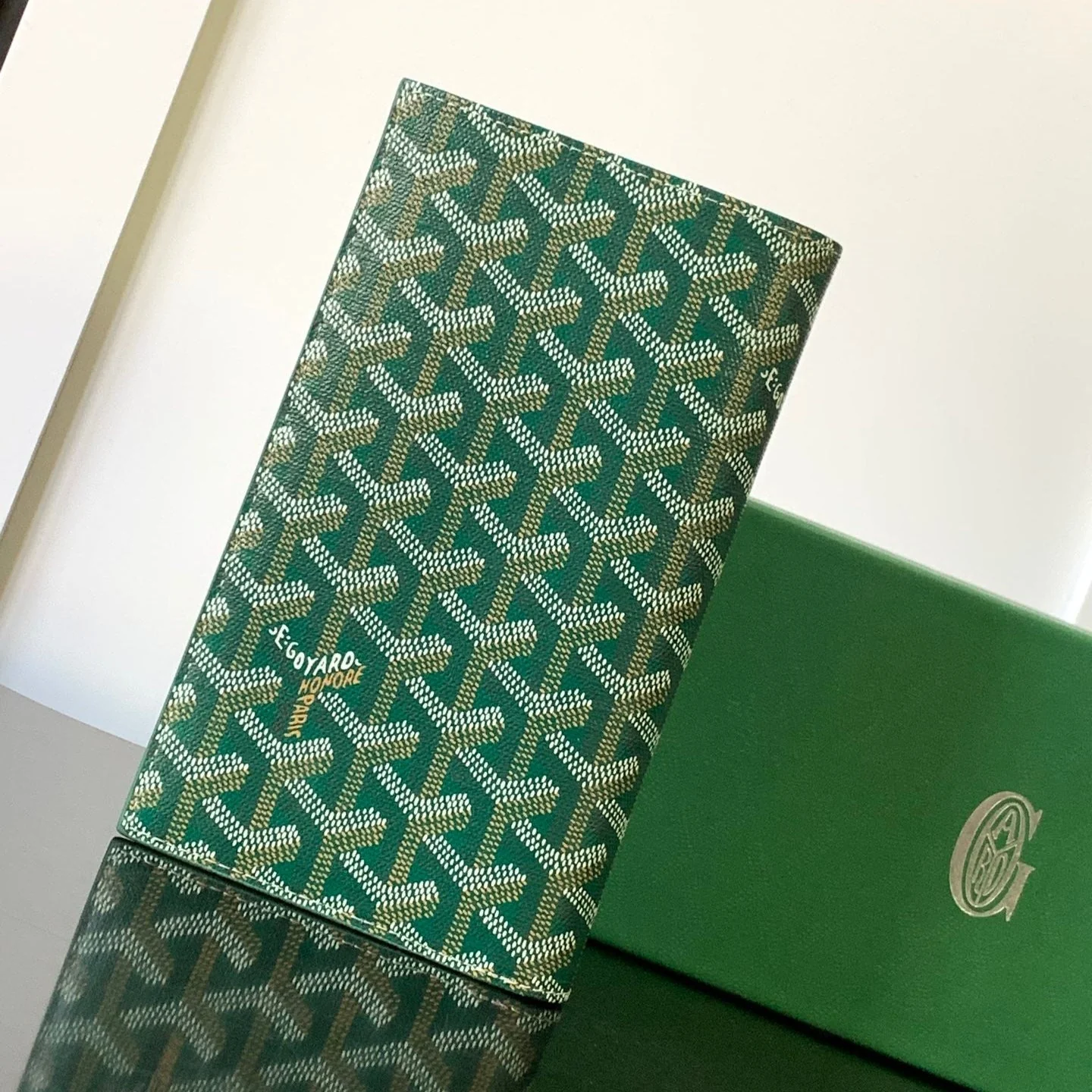 RICHELIEU CHECKBOOK WALLET 19 IN GREEN GOYARDINE CANVAS AND CALFSKIN