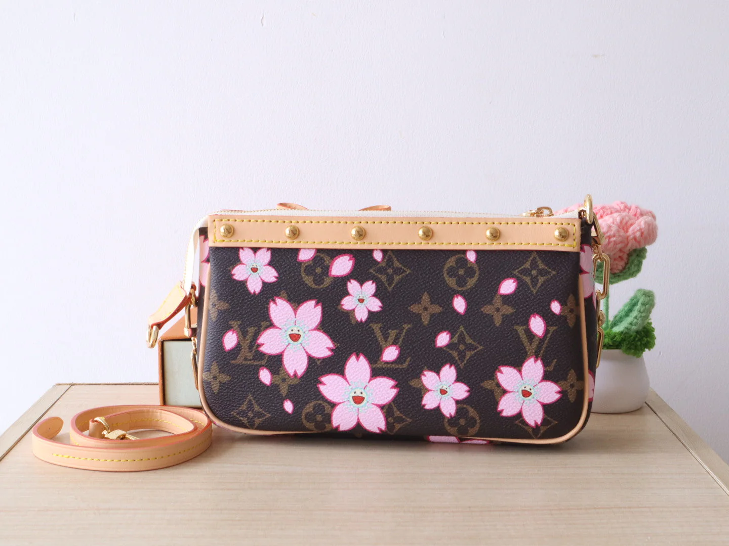 POCHETTE ACCESSOIRES BAG 22 IN SAKURA BROWN MONOGRAM COATED CANVAS