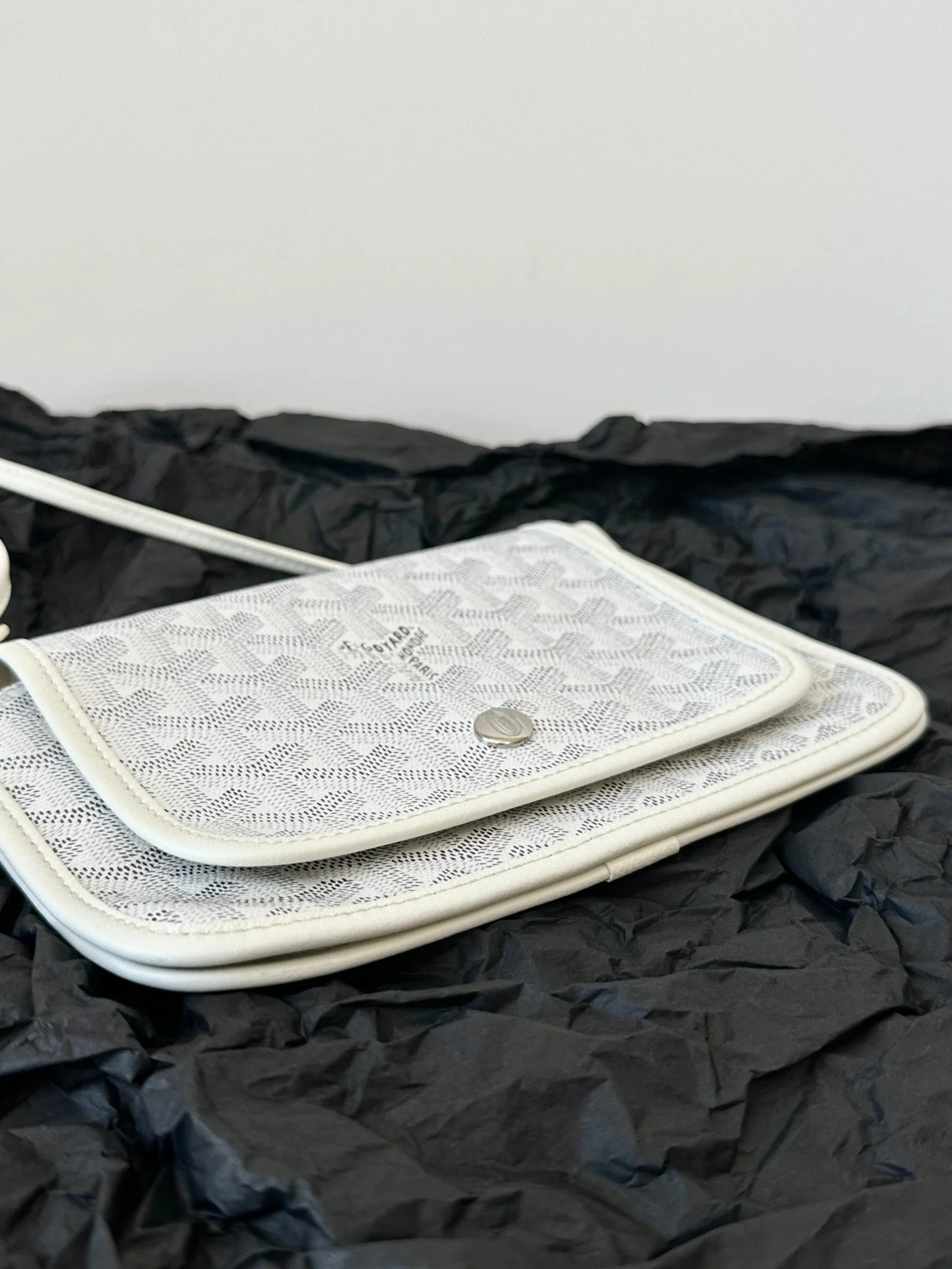 PLUMET POCKET WALLET 20 IN WHITE GOYARDINE CANVAS AND LAMBSKIN TRIM