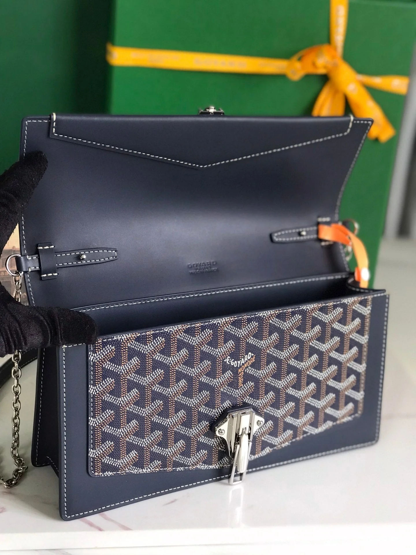 DUCHESSE MARIE-CAROLINE BAG 25 IN NAVY BLUE GOYARDINE CANVAS AND SMOOTH CALFSKIN