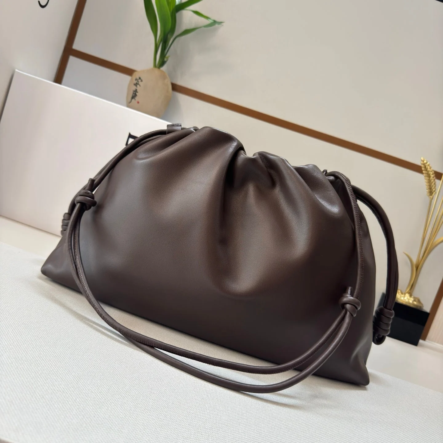 LOEWE 25S FLAMENCO PURSE 41 IN DARK BROWN NAPPA LEATHER GOLD HARDWARE