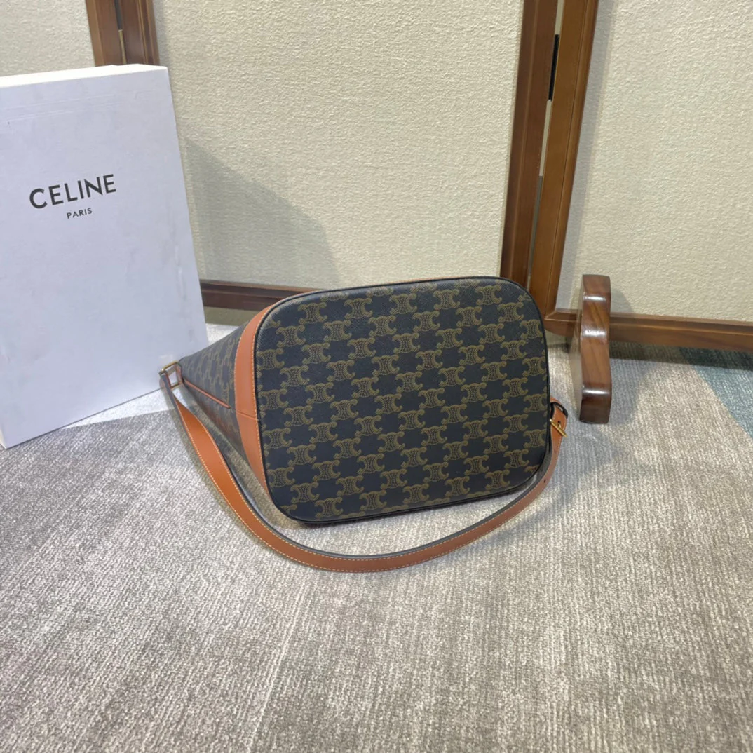 BUCKET 33 IN BLACK TRIOMPHE CANVAS AND BRONZE BROWN CALFSKIN TRIM