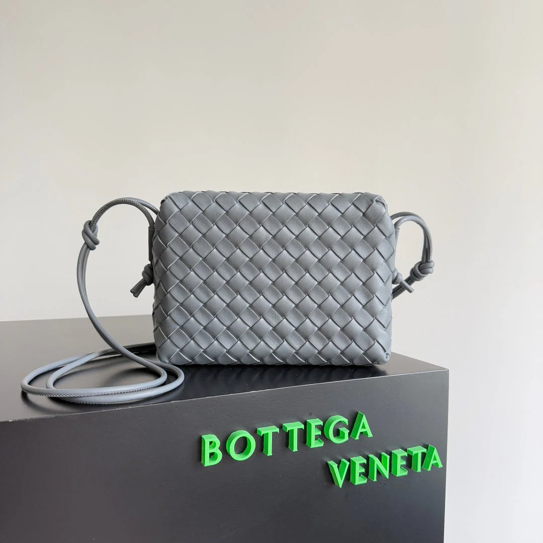 MINI LOOP CAMERA BAG 22 IN GREY CALFSKIN