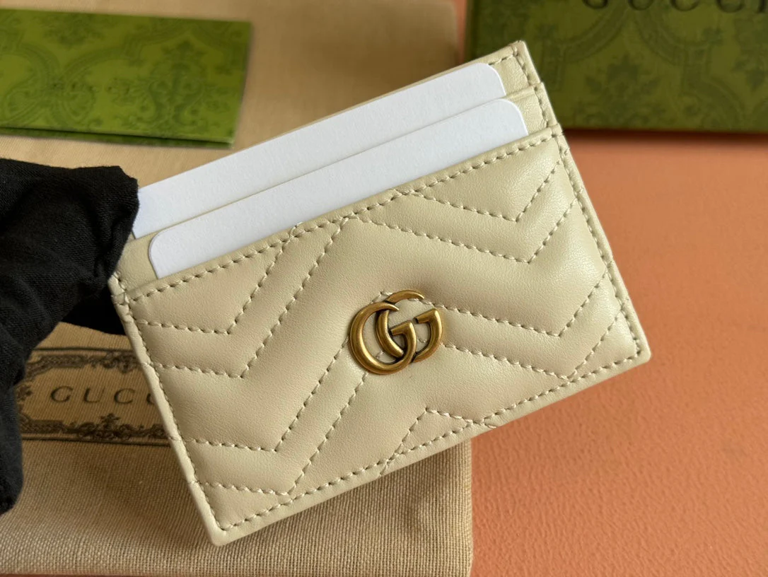 MARMONT QUILTED CARD HOLDER 10 IN LIGHT YELLOW CALFSKIN