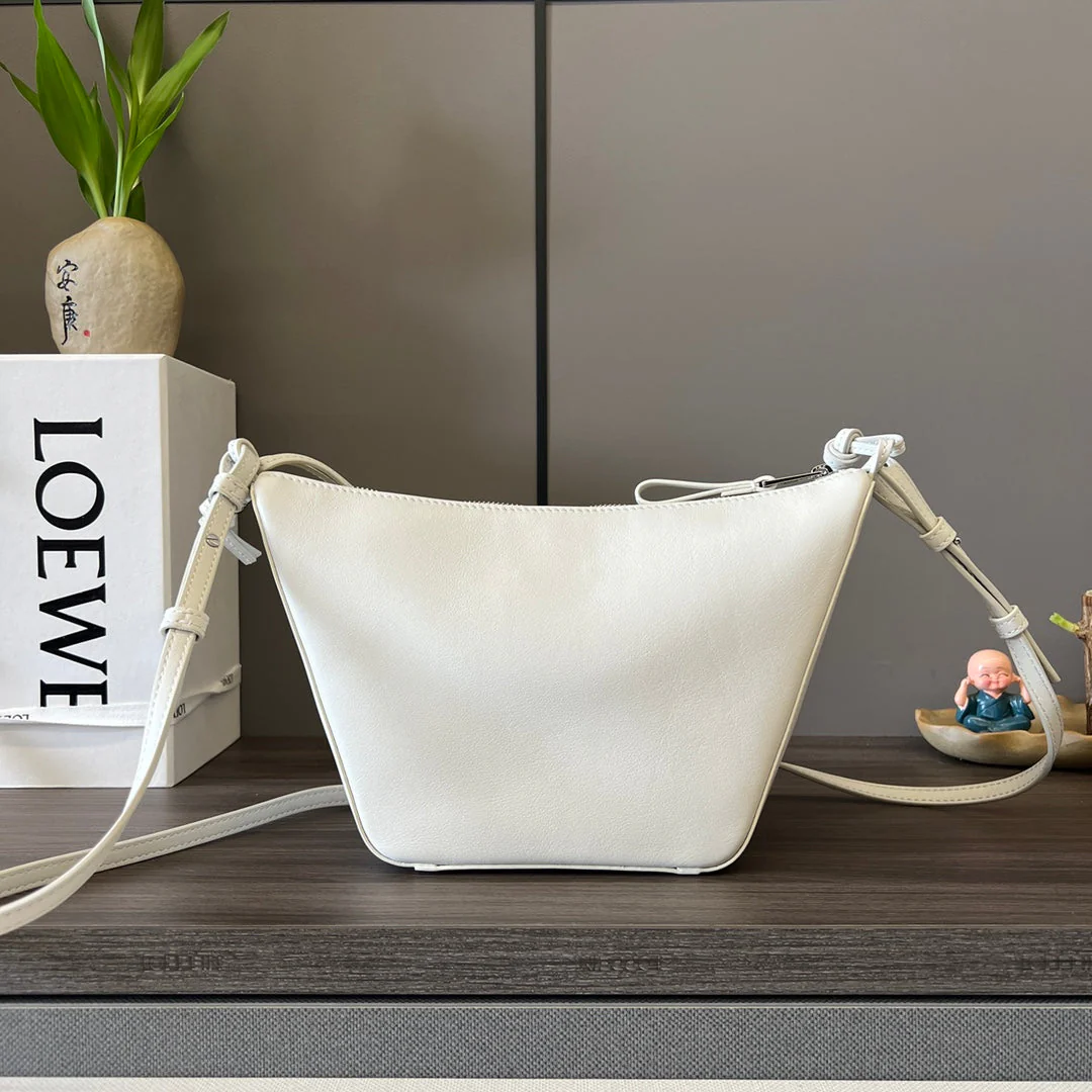 LOE LUNA HOBO 28 BAG IN WHITE CALFSKIN