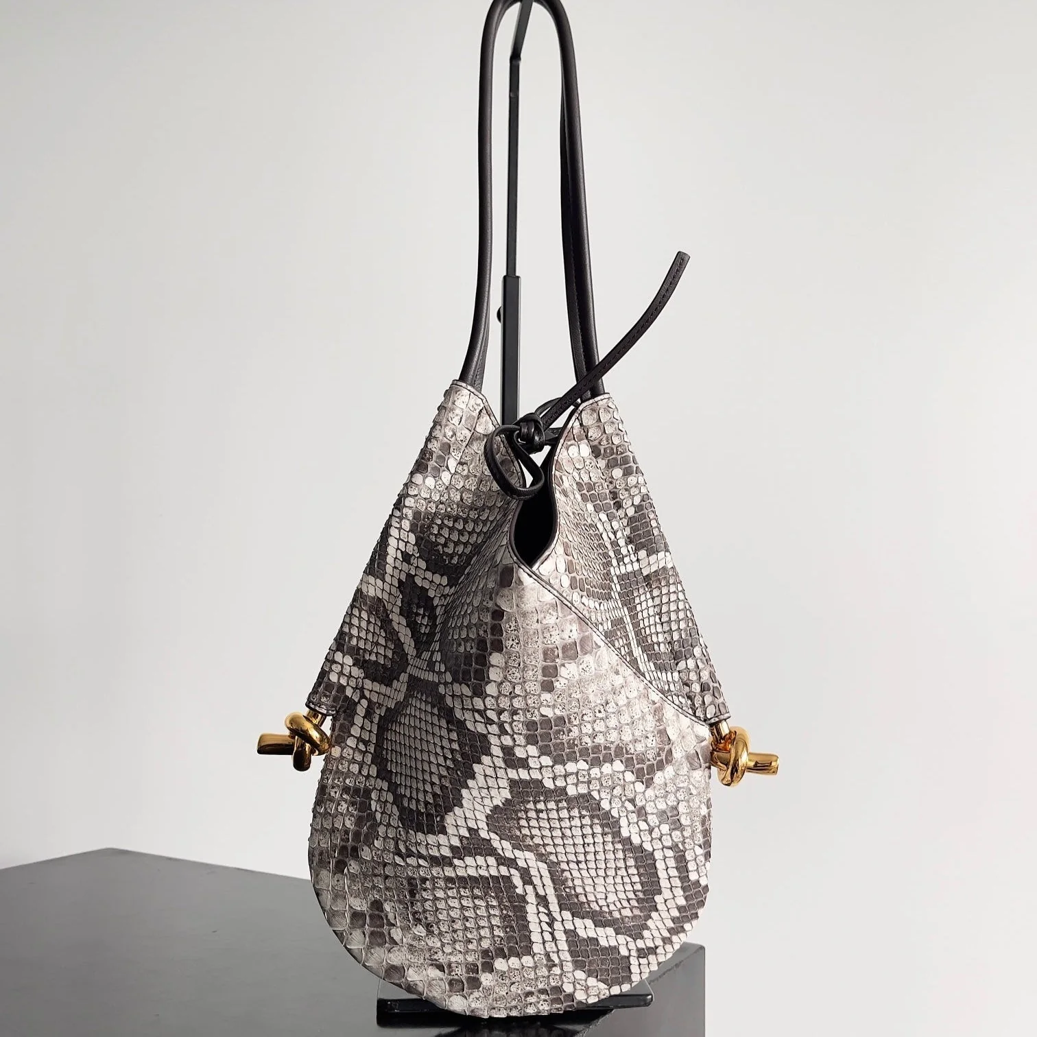 SMALL SOLSTICE 30 IN SNAKE PATTERN CALFSKIN