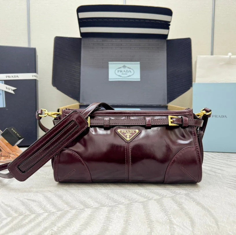 PRADA 25S BONNIE SMALL SHOULDER BAG 26 IN BURGUNDY GLOSSY CALFSKIN GOLD HARDWARE