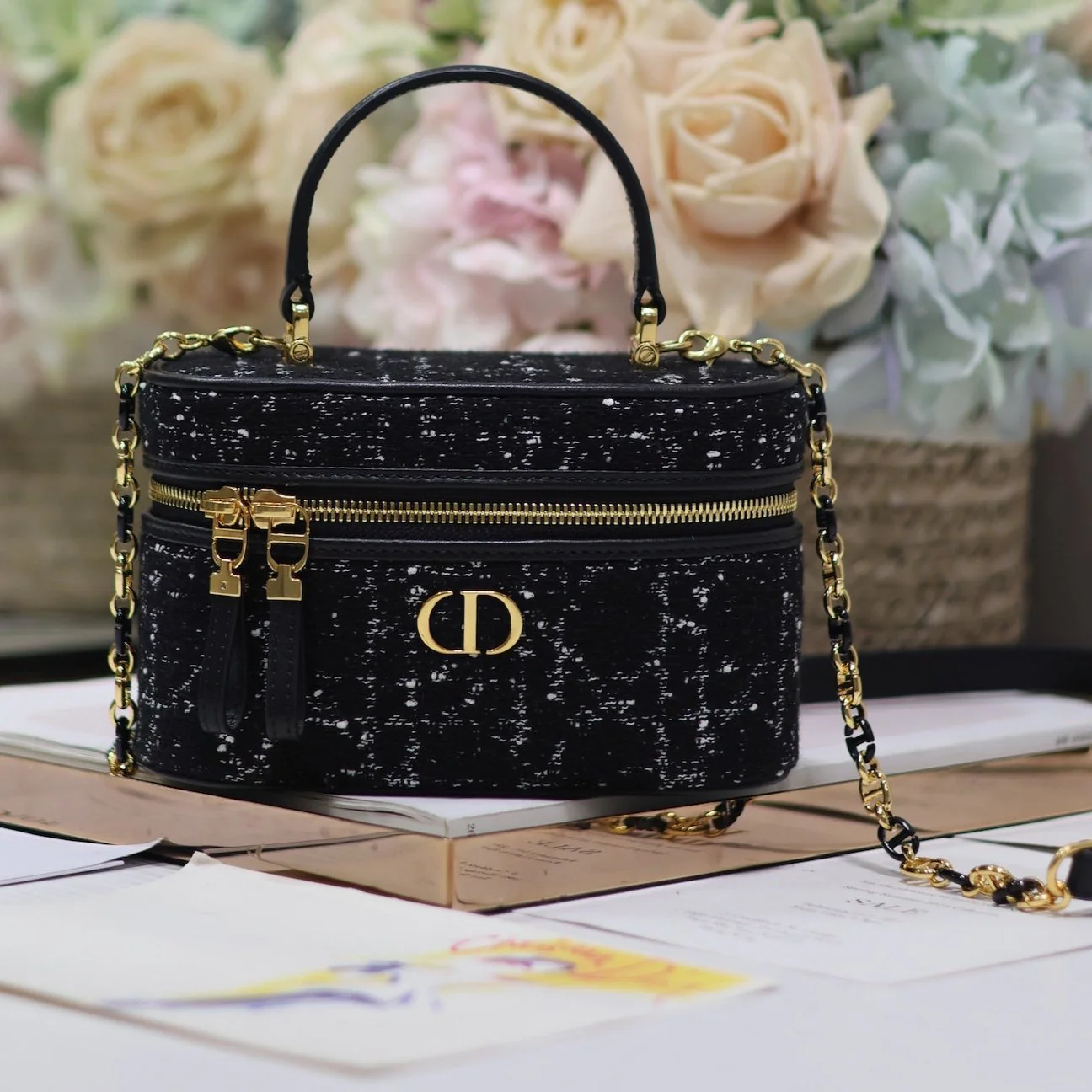 CARO 16 MINI VANITY CASE IN BLACK MACROCANNAGE TWEED