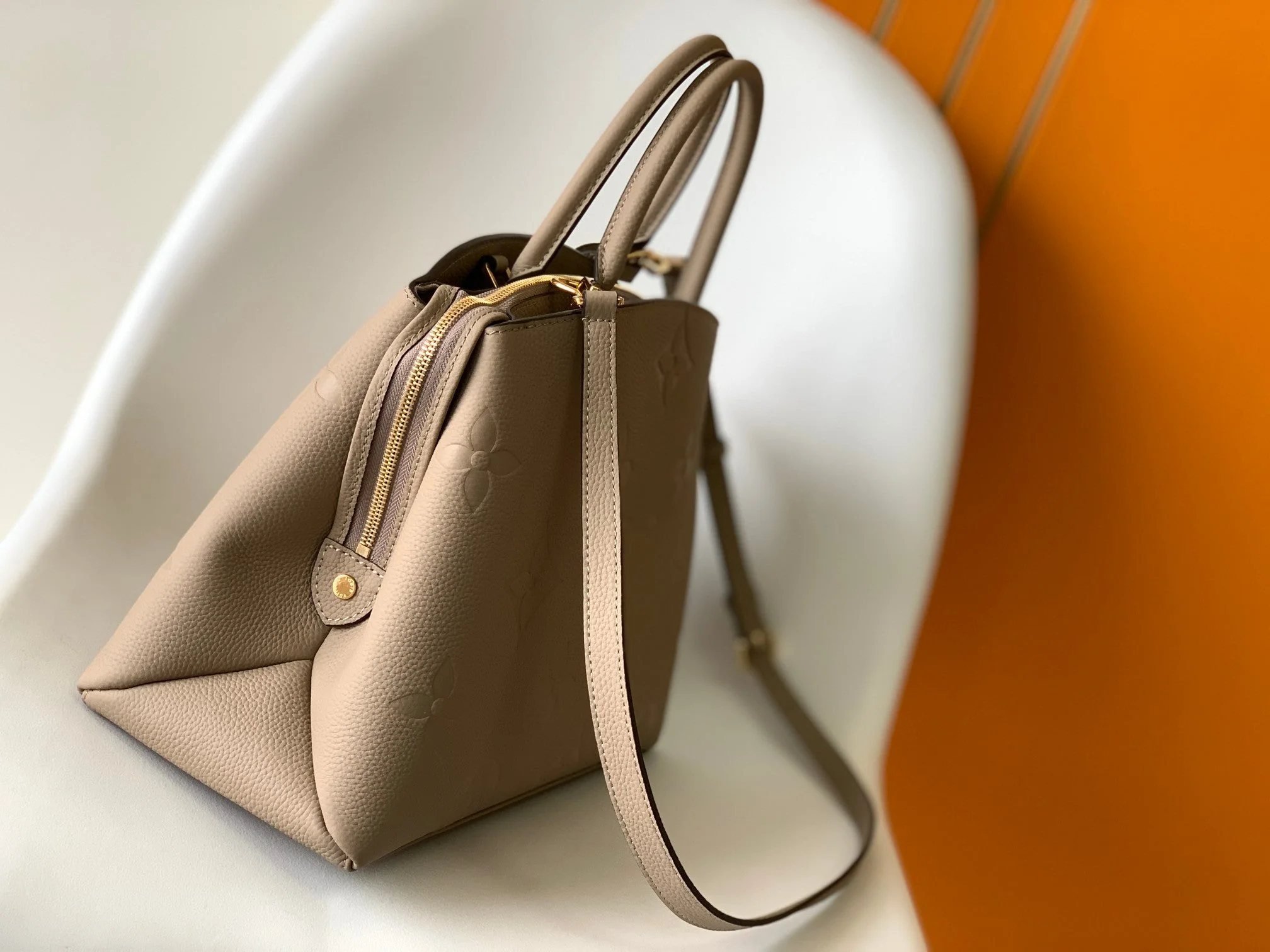 PETIT PALAIS PM LARGE SHOULDER BAG 34 IN BROWN EMBOSSED COWHIDE GOLD-TONE HARDWARE