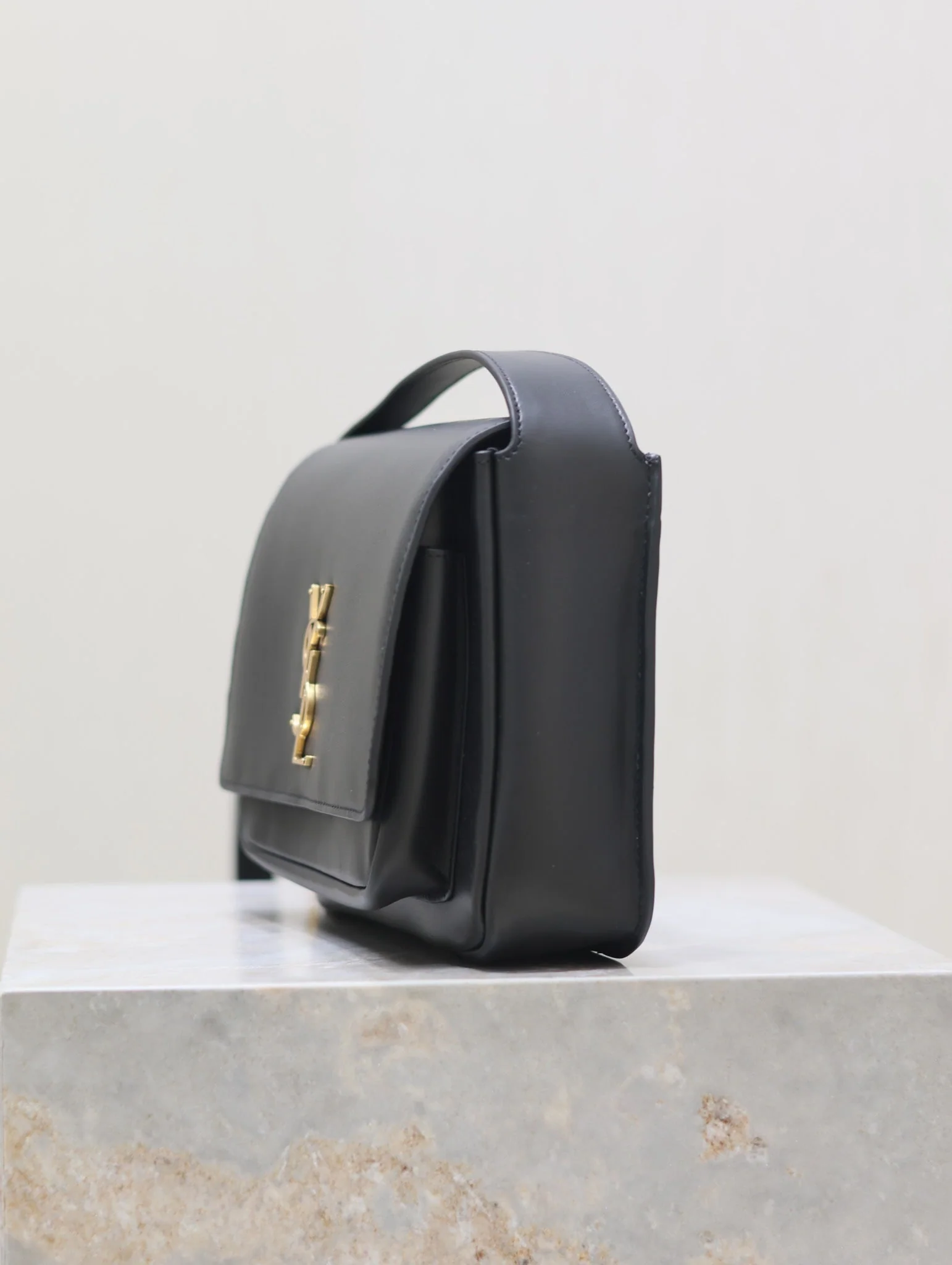 NIKI BABY 22 IN CHARCOAL GRAY CALFSKIN GOLD LOGO