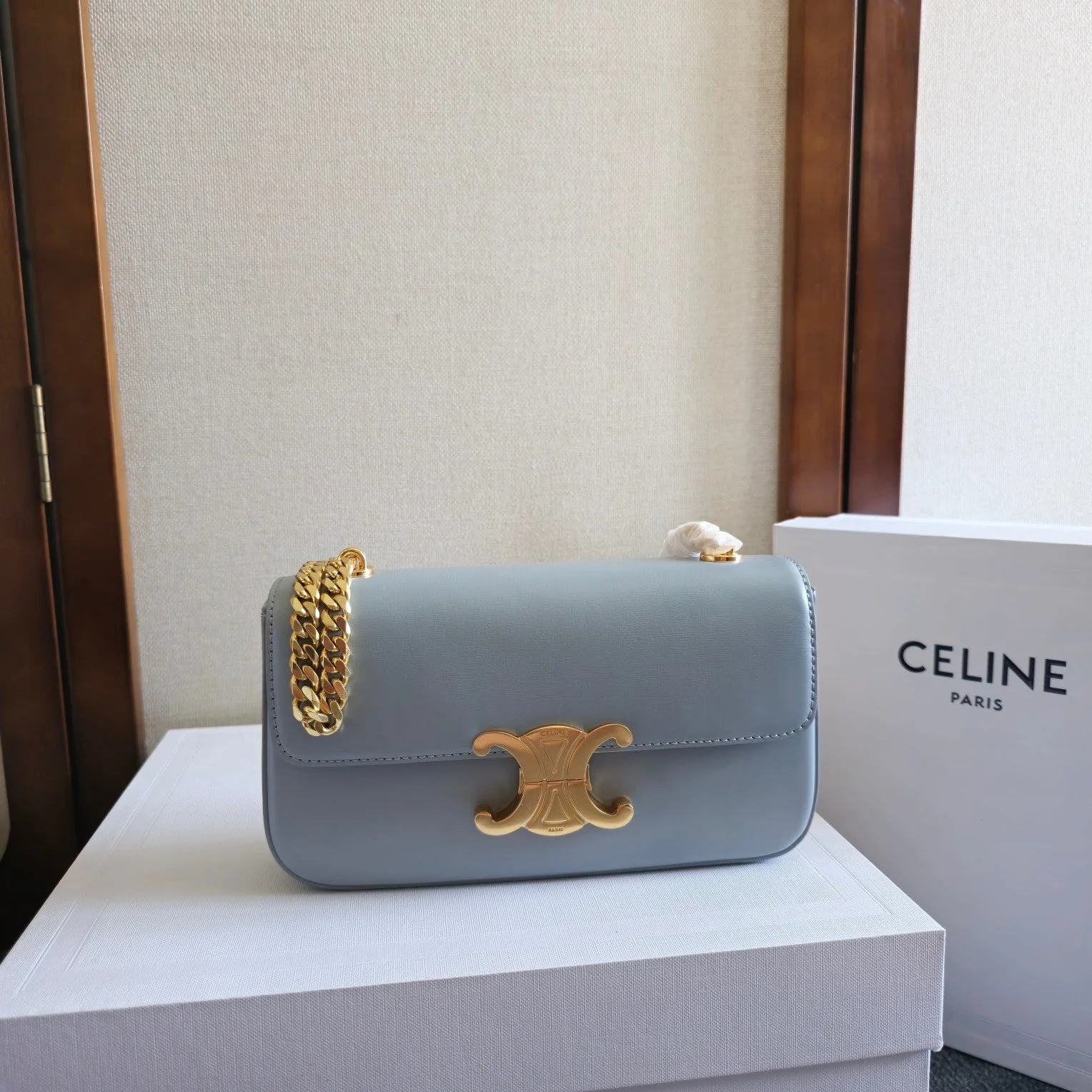 CHAIN EMBOSSED ARMPIT BAG 20 IN COOL GRAY BLUE CALFSKIN