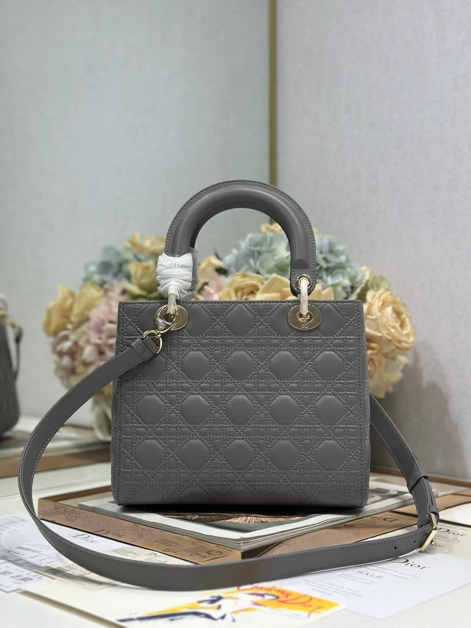 LADY SMALL BAG 24 IN GREY MACROCANNAGE LAMBSKIN GOLD HARDWARE