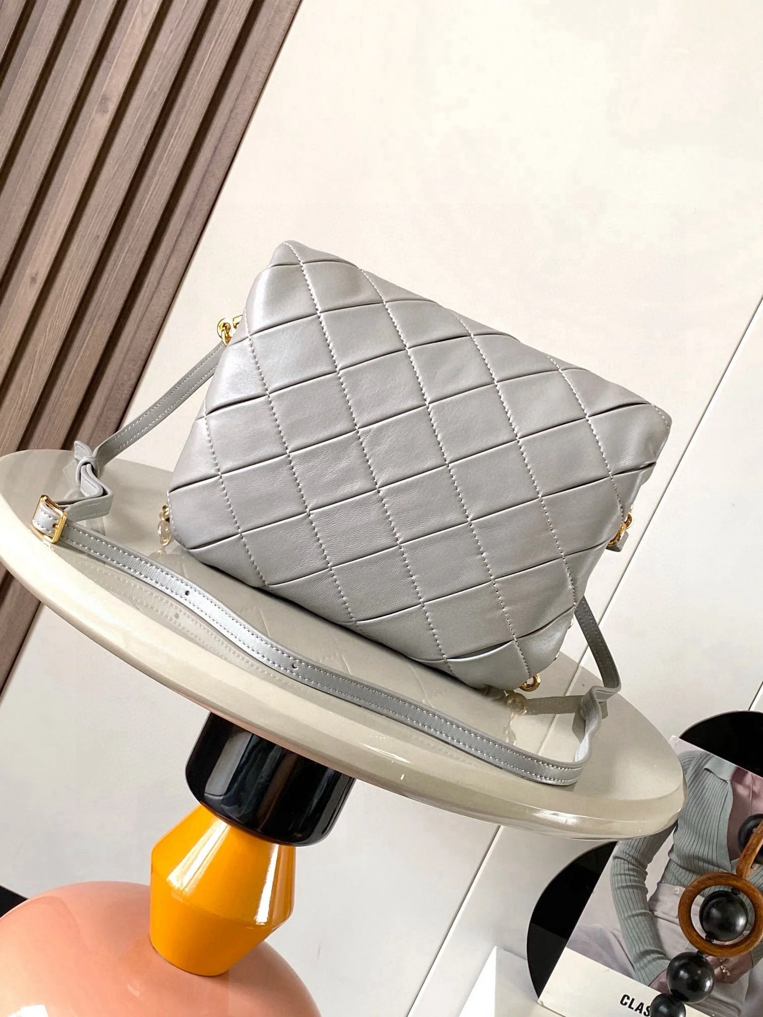 LOEWE 25S PUFFER GOYA BAG 23 IN LIGHT GRAY NAPPA LAMBSKIN