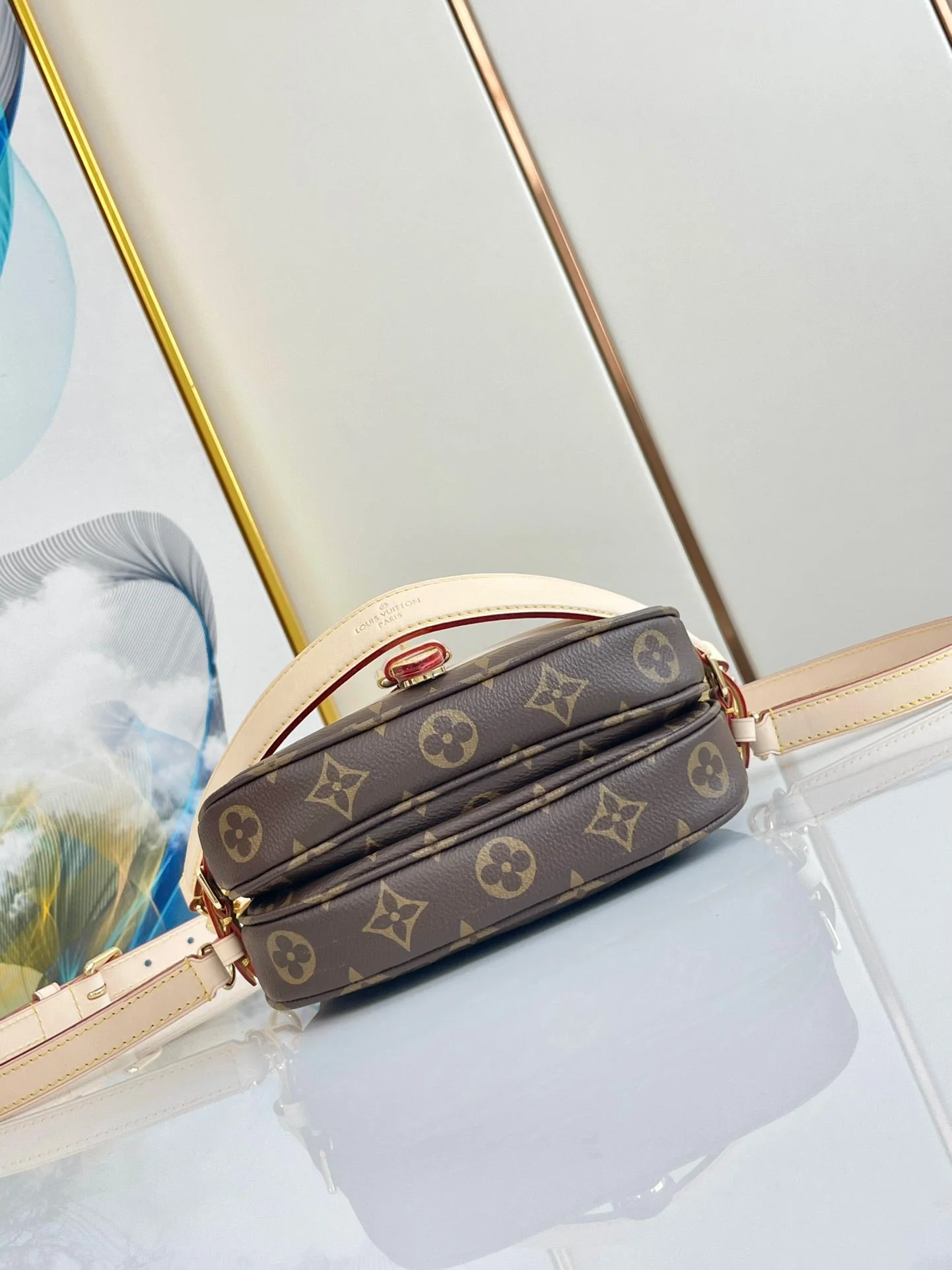 SAUMUR BB 20 BROWN MONOGRAM CANVAS AND LEATHER TRIM GOLD HARDWARE