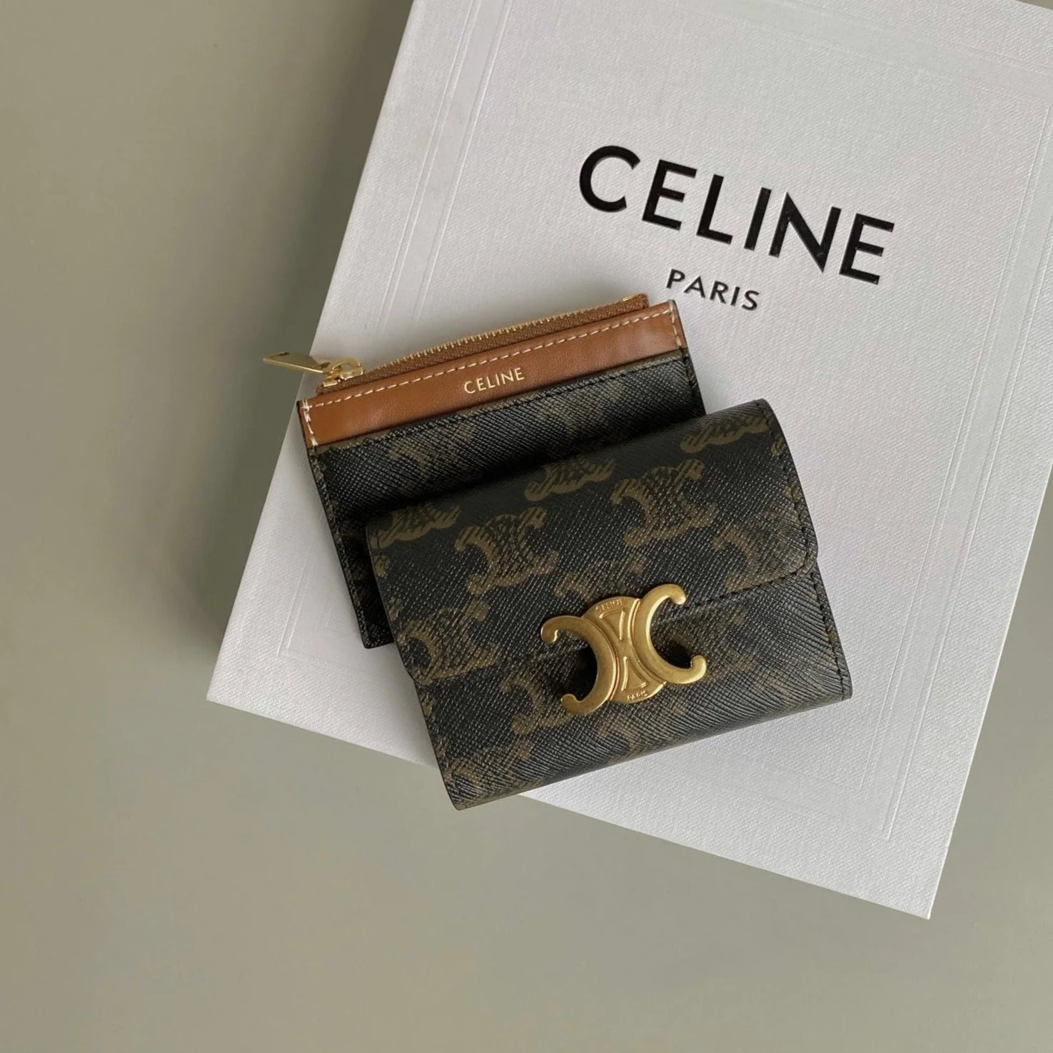 TRIOMPHE 9 WALLET TWO-IN-ONE OLD FLOWER BROWN CALFSKIN