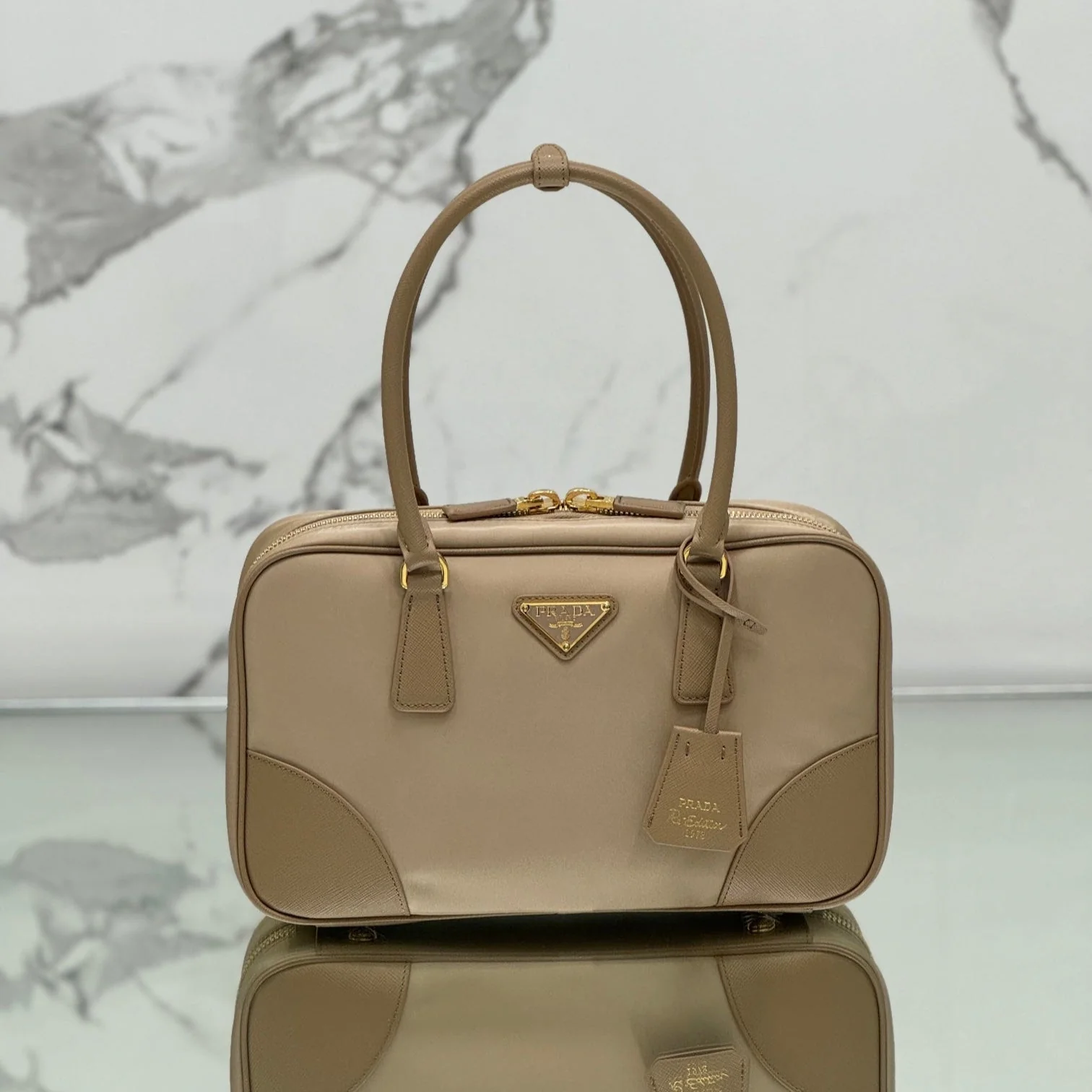 LARGE TOP HANDLE BAG 35 IN DRIED MOSS NYLON AND CALFSKIN TRIM