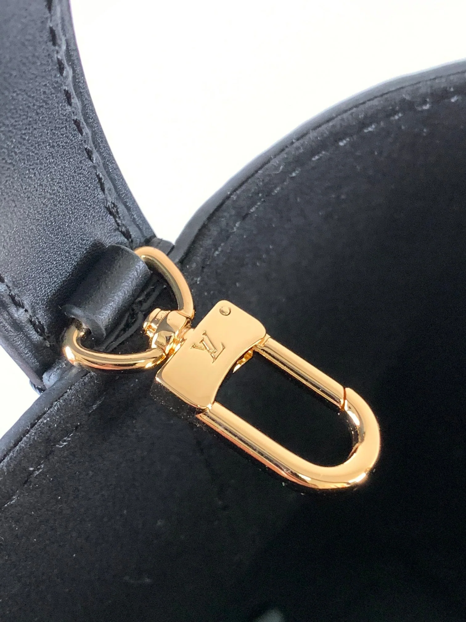 ALL IN BB BAG 18 IN BLACK EMBOSSED COWHIDE