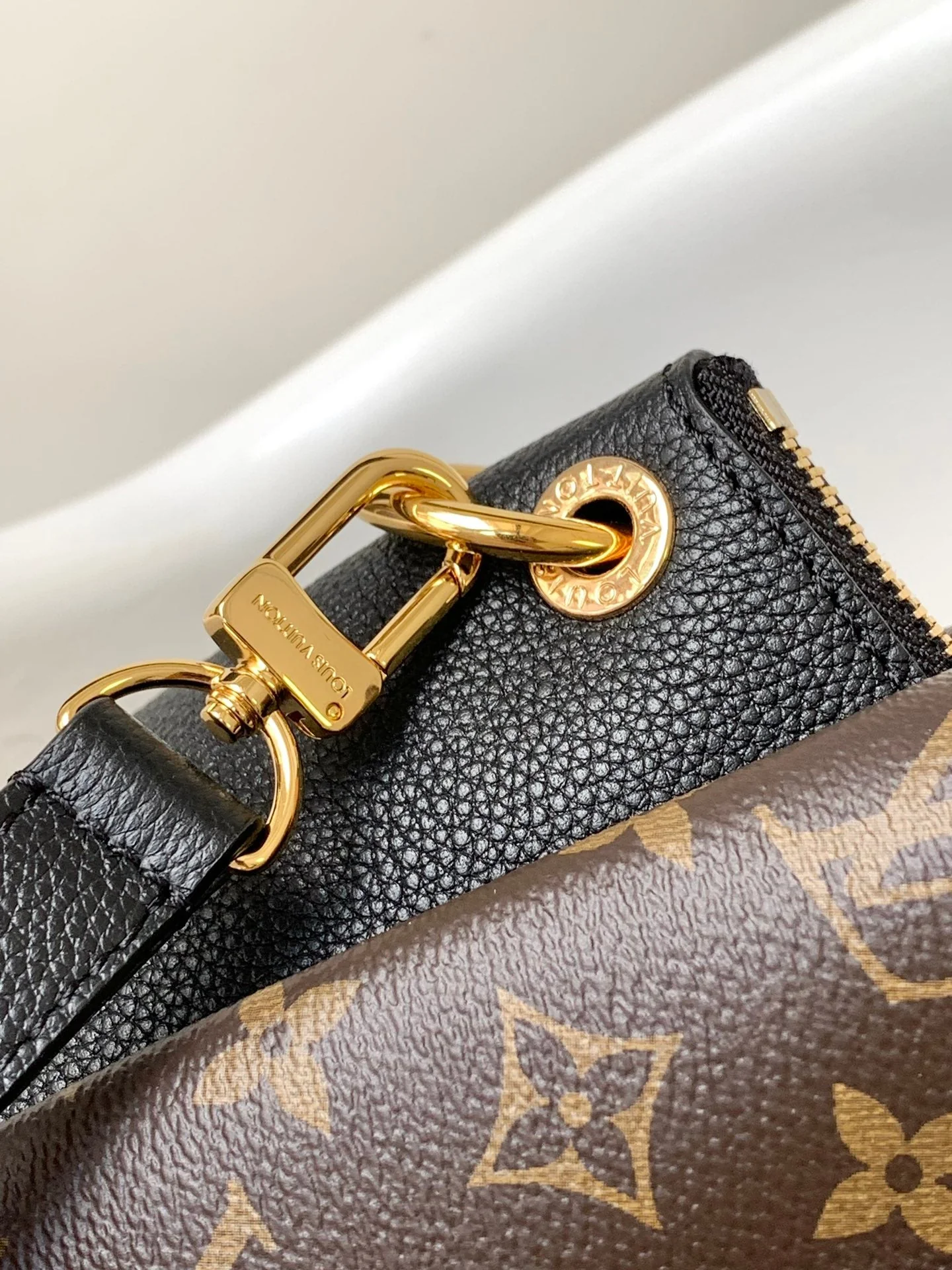 LV 25S OPÉRA MEDIUM BAG 36 IN BROWN AND BLACK MONOGRAM CALFSKIN GOLD HARDWARE