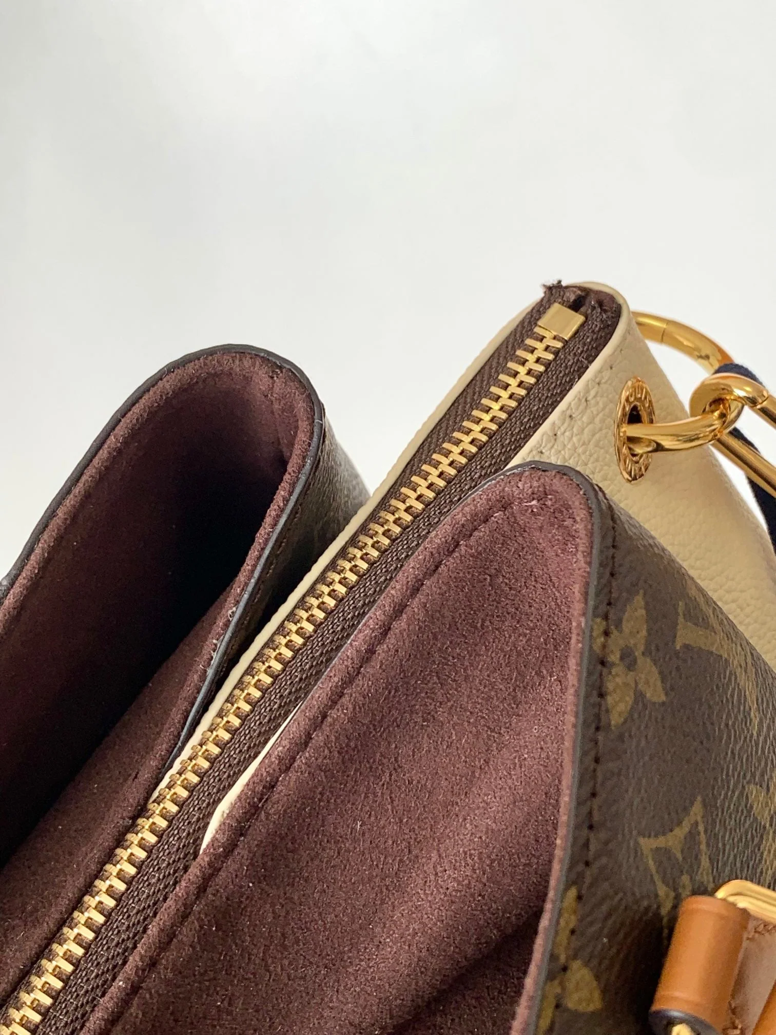 LV 25S OPÉRA MEDIUM BAG 36 IN BROWN AND CREAM MONOGRAM CALFSKIN GOLD HARDWARE