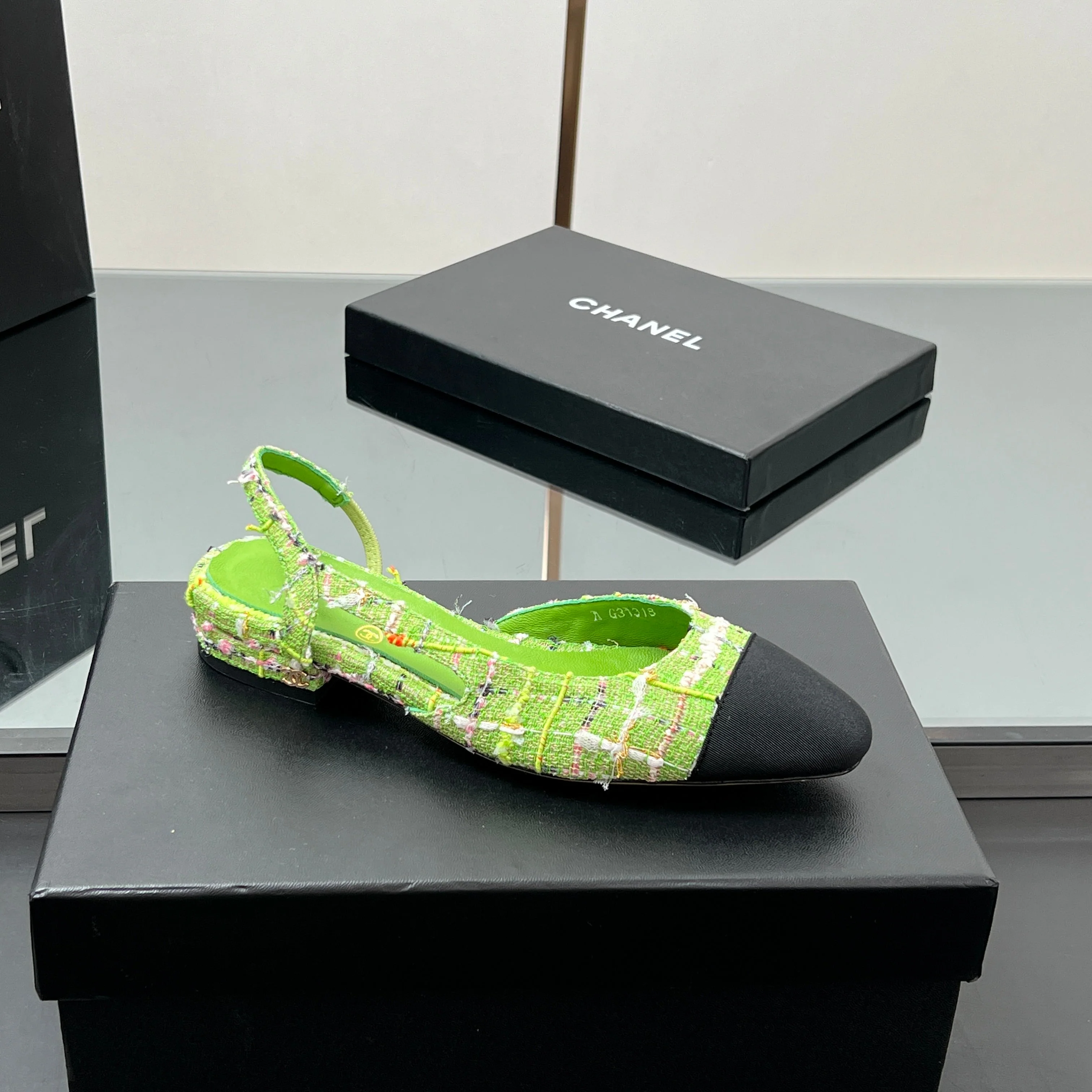 CC SLINGBACK 25S 25 MM IN GREEN FABRIC MIX TWEED