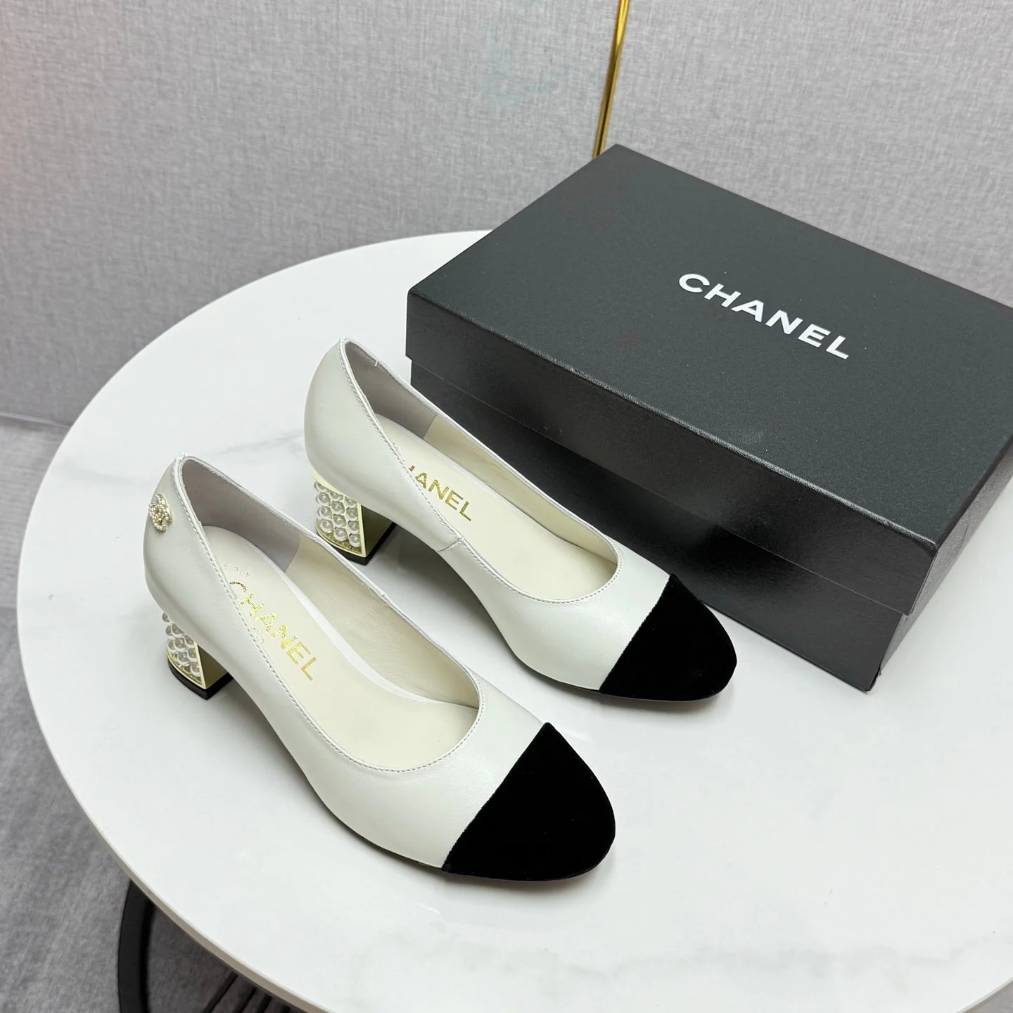 CC HIGH HEEL 25S IN BLACK LAMBSKIN AND SUEDE WITH PEARL HEEL STYLE 6