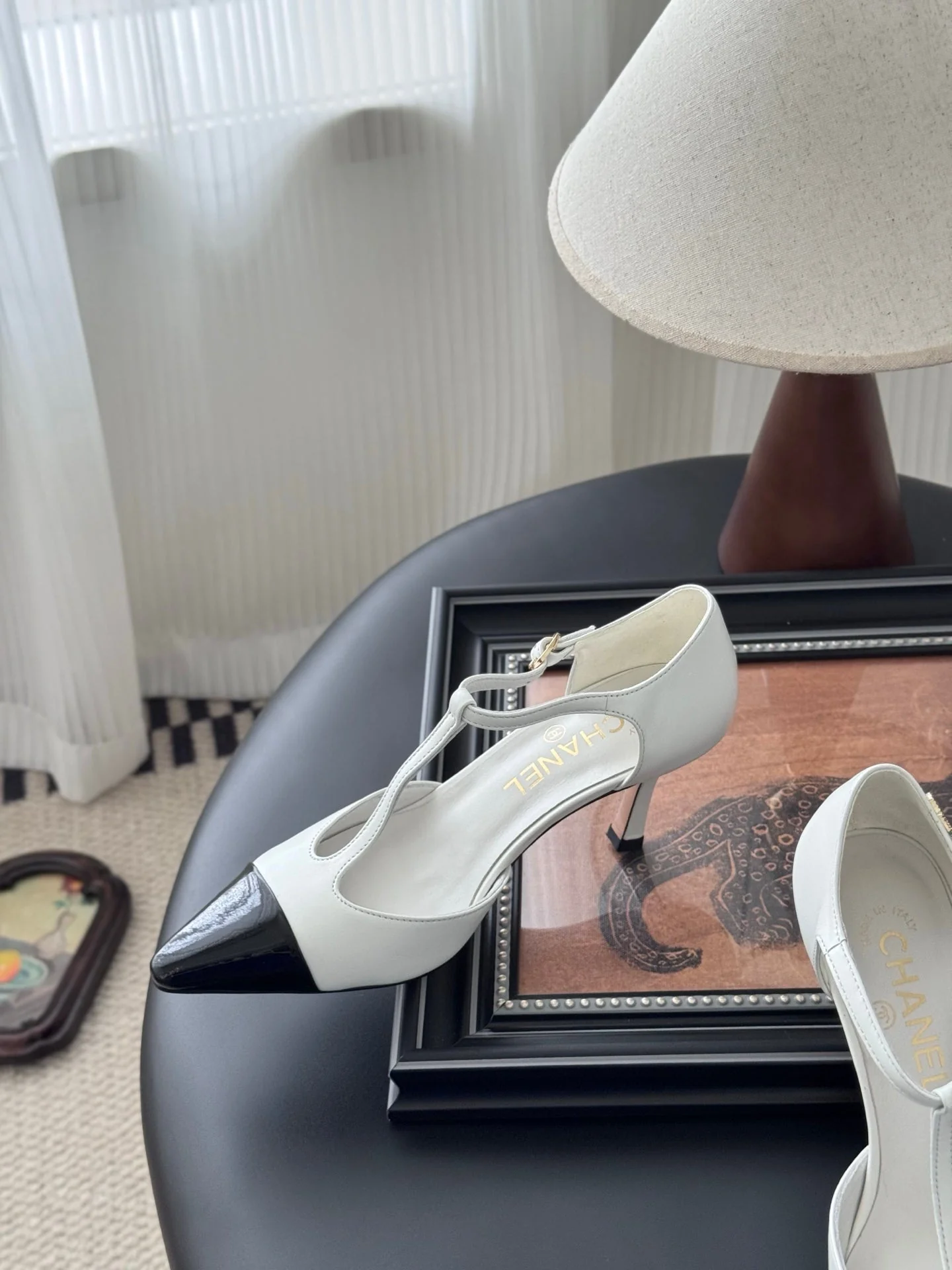HIGH HEELS WAIST CUTTING IN WHITE MIX BLACK CALFSKIN