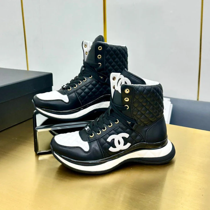 ATHLETIC SHOES IN BLACK CALFSKIN