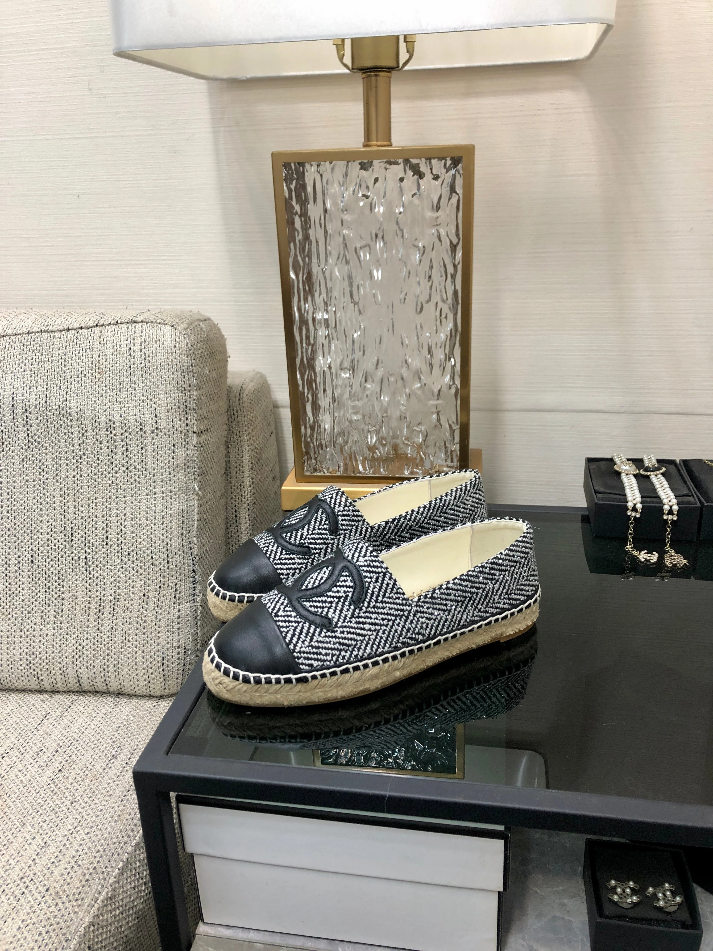 ESPADRILLE BLACK MIX WHITE TWEED FABRIC AND CALFSKIN FLATS 185046