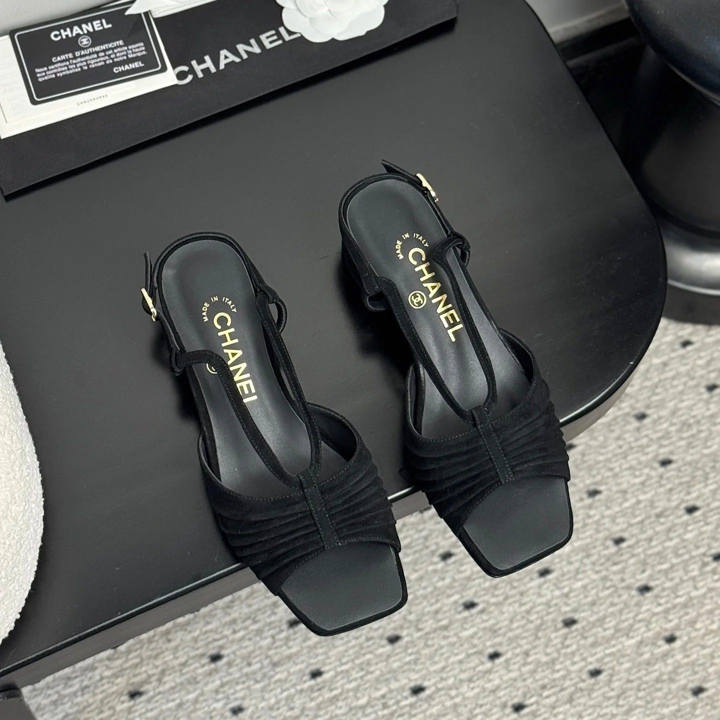 CC HIGH HEELS IN BLACK QUILTED SUEDE