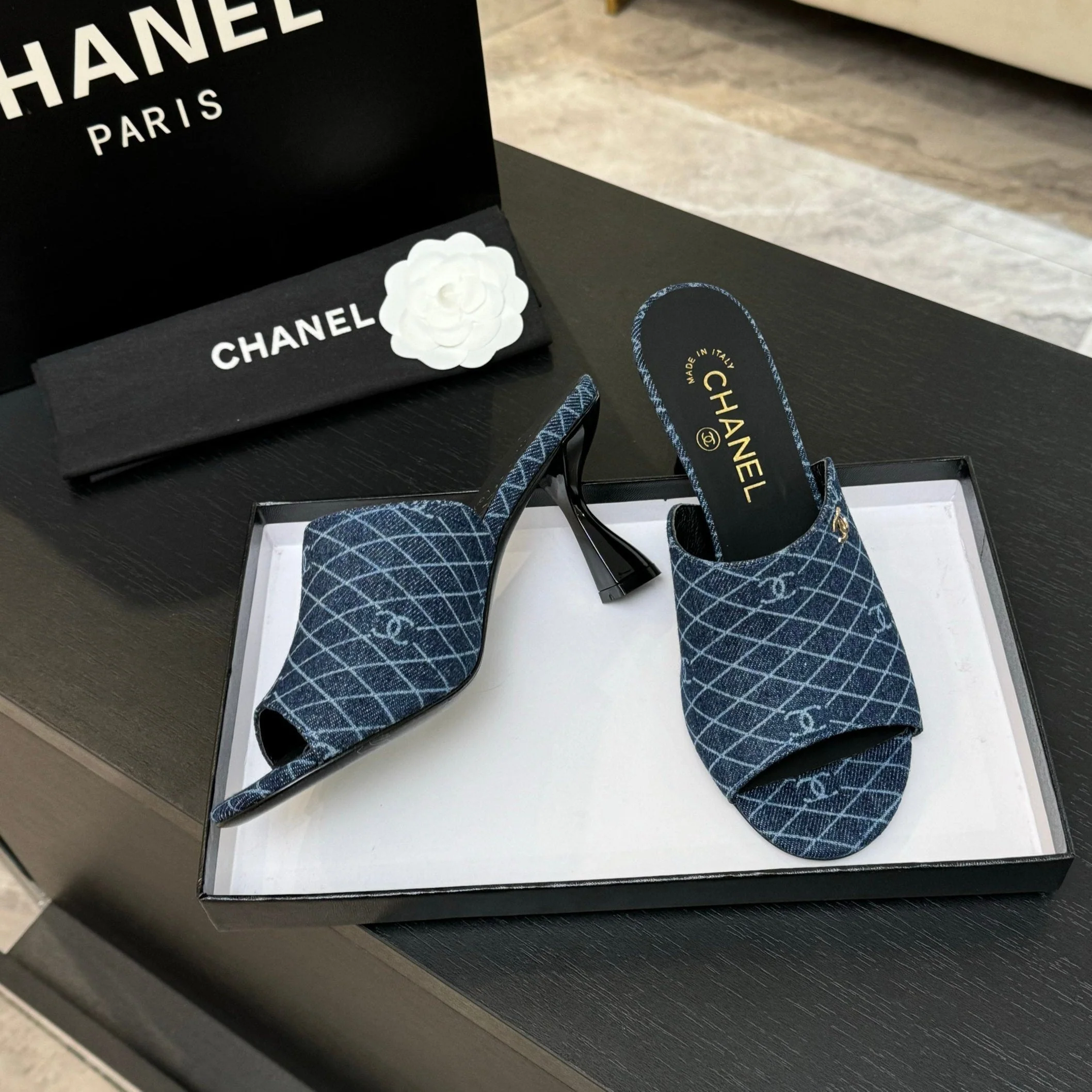 PEEP TOE MULE 85MM IN BLUE DENIM CHECKERED AND LOGO