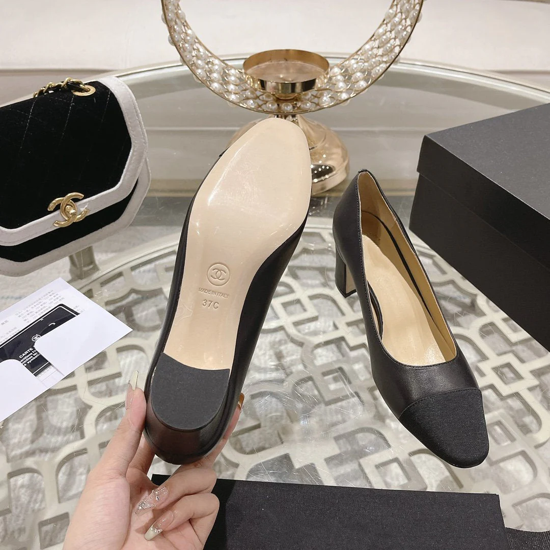 cc pump 6.5 black lambskin