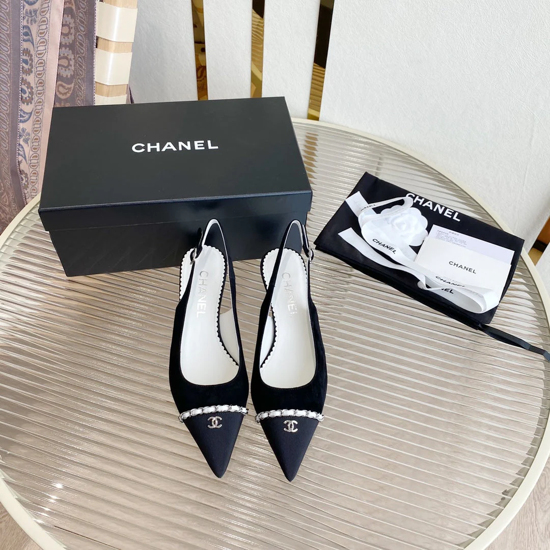 CC SLINGBACK 25S 30 MM IN BLACK SUEDE WITH SILVER HARDWARE