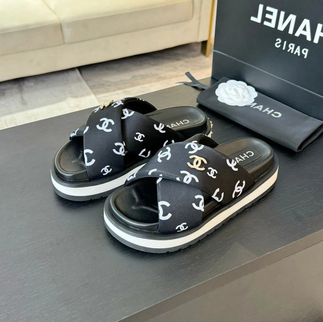 Cross Straps Mule Sandals Lambskin Black