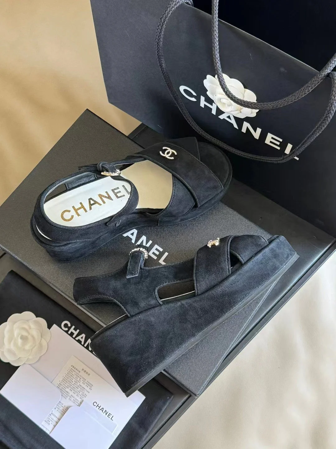 CC CLASSIC WEDGE SANDALS IN BLACK LAMBSKIN SUEDE