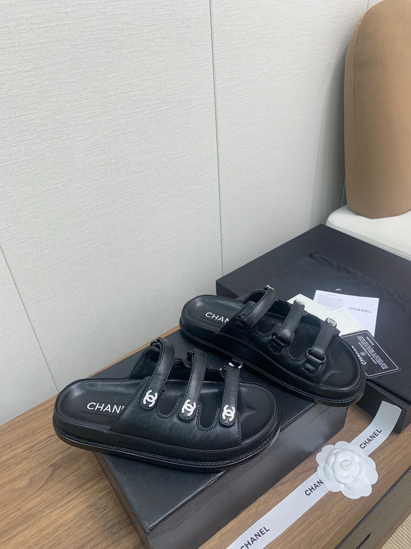 DAD SANDAL IN BLACK LAMBSKIN MULE