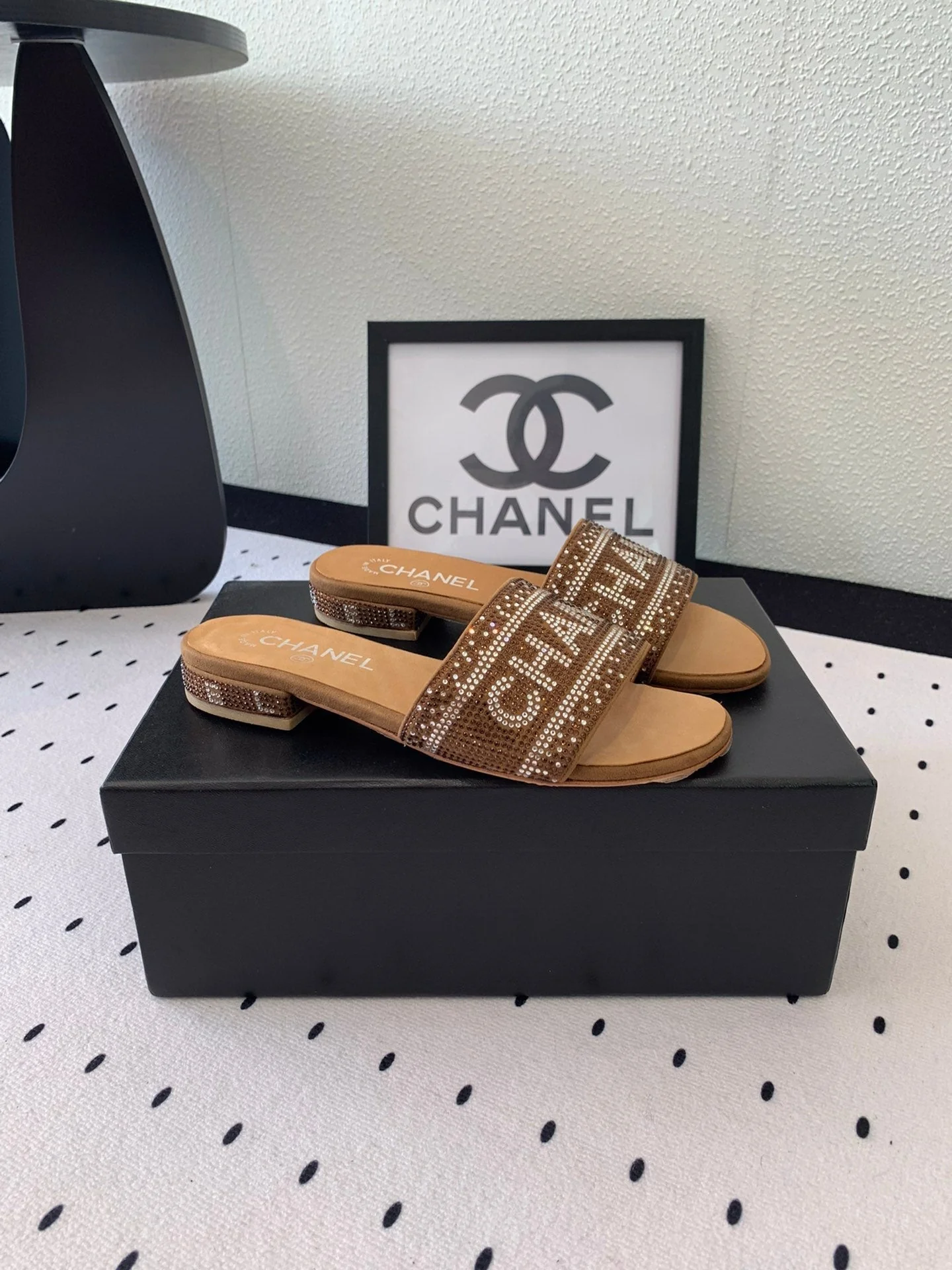 CC RHINESTONE LETTER SLIPPERS CINNAMON BROWN LAMBSKIN