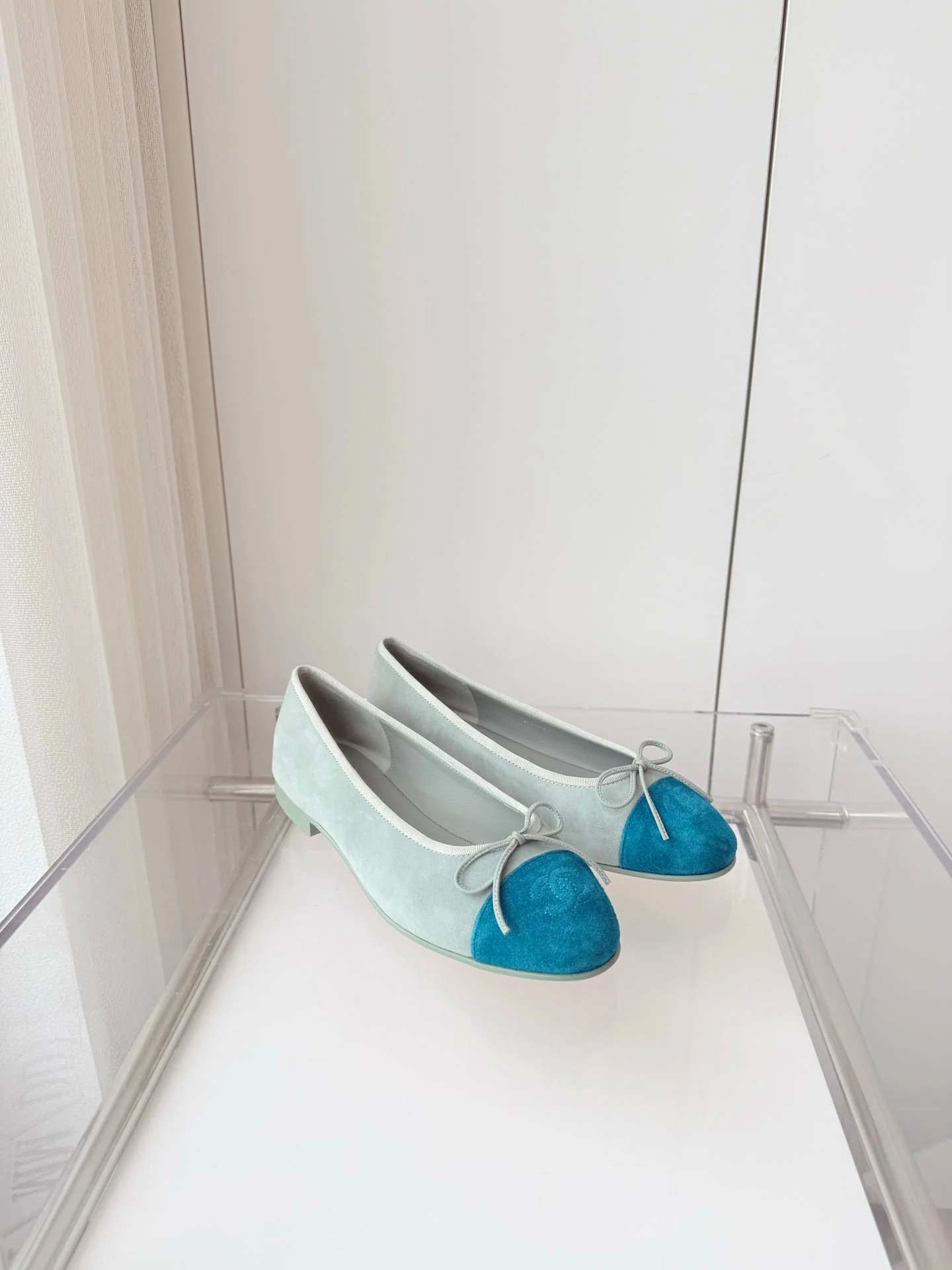 BALLET FLAT IN CERULEAN BLUE MIX PEARL GRAY SUEDE