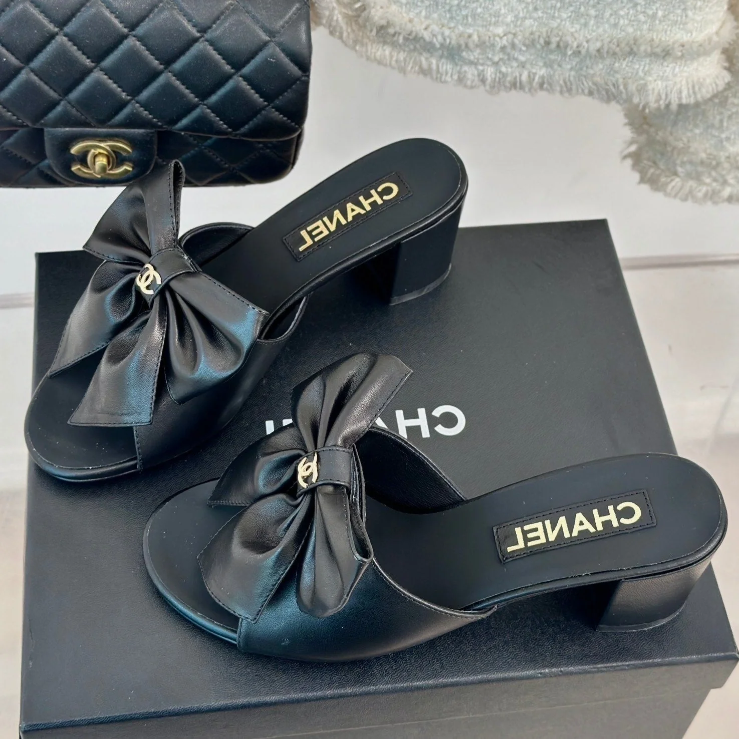 Double CC Big Bow High Heels Sheepskin Black
