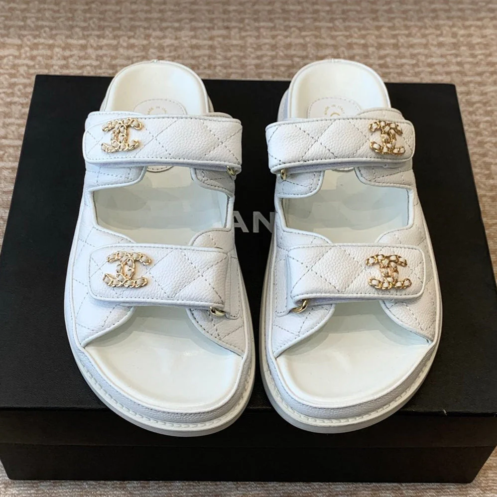 DAD SANDAL IN WHITE SHEEPSKIN MULE