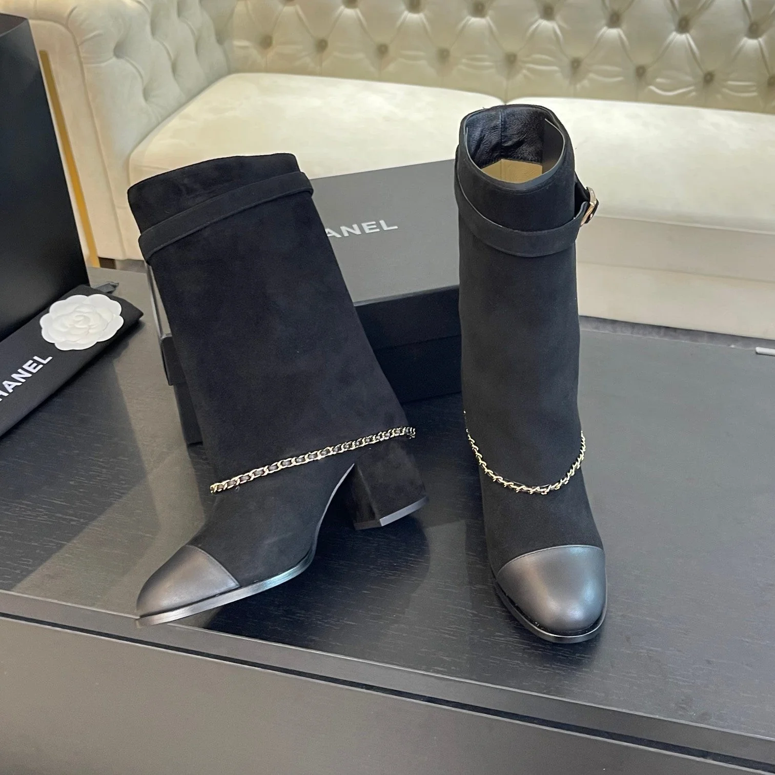 SHORT BOOTS 6.5 CM IN BLACK SUEDE AND CALFSKIN