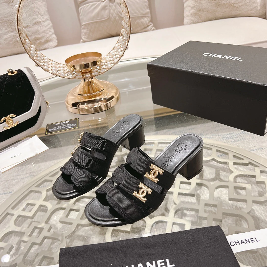 Double C  Xiaoxiang Chain Fabric Head Chunky High Heel Black Lambskin