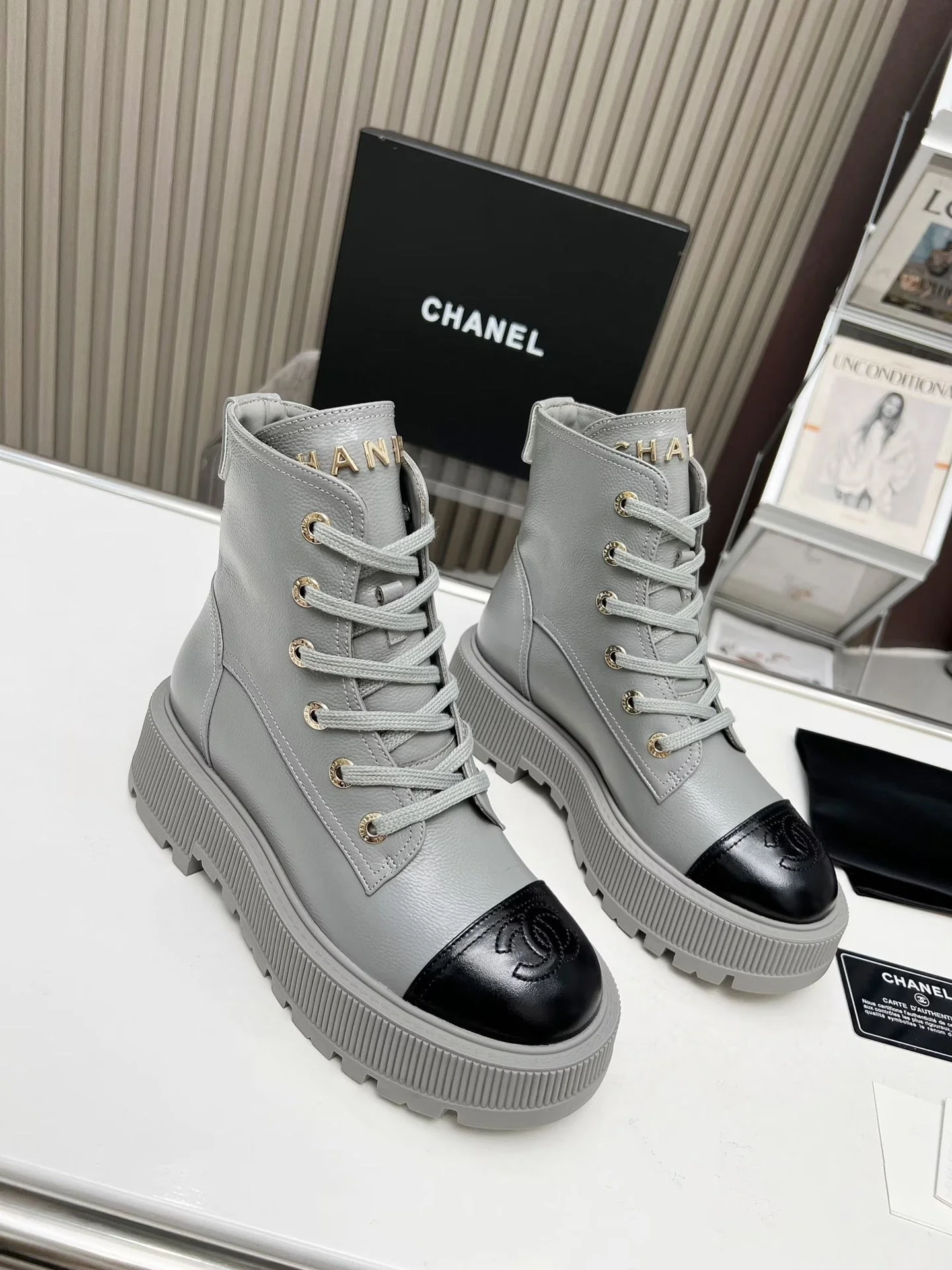 SHORT BOOTS IN SLATE GREY MIX BLACK COWHIDE