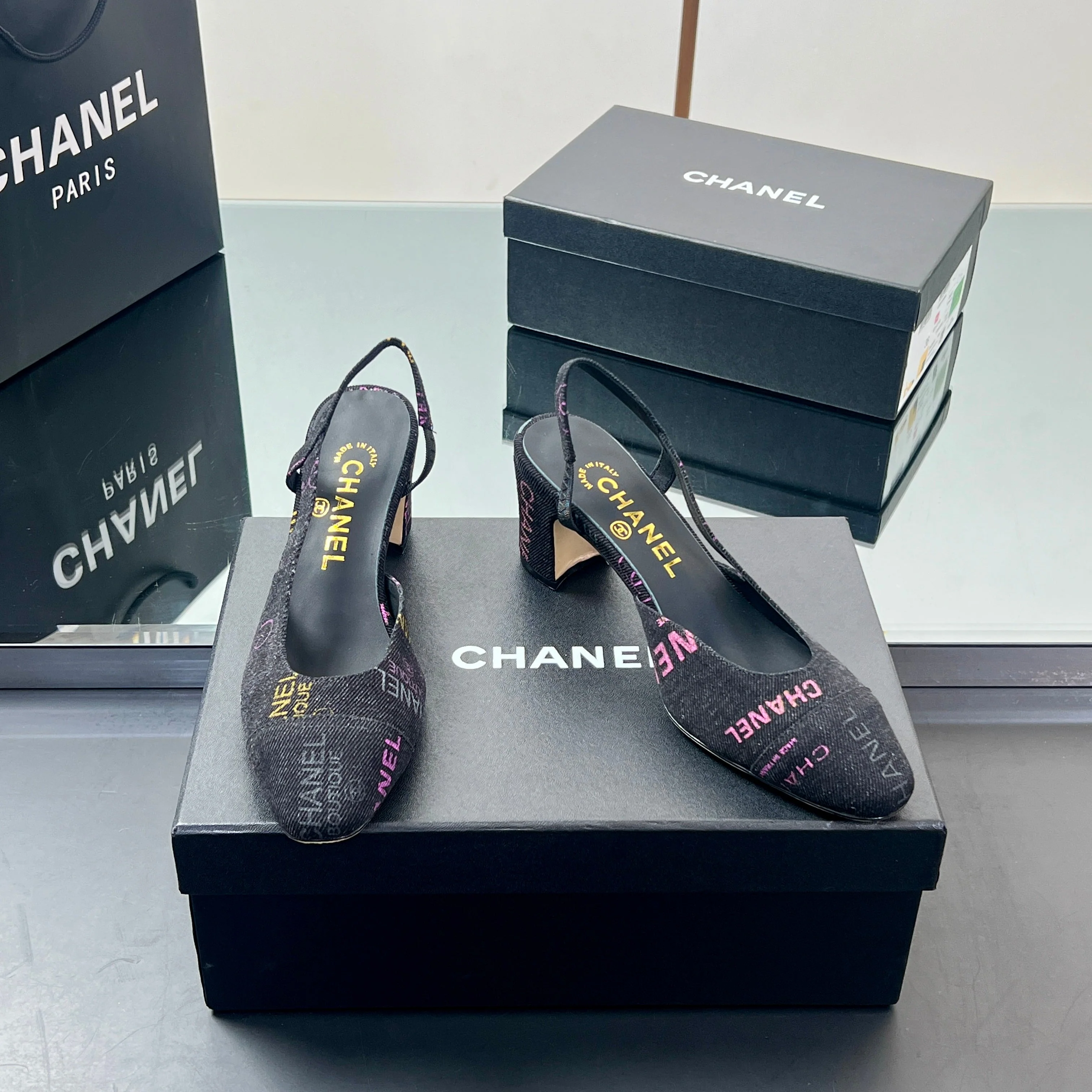 CC SLINGBACK 25S 65 MM IN BLACK FABRIC PRINT BRAND LOGO